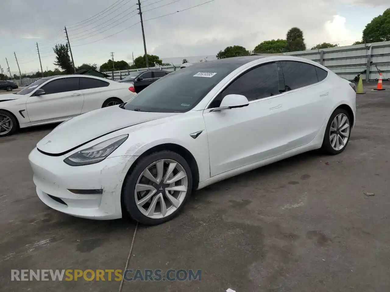 1 Photograph of a damaged car 5YJ3E1EB3KF418622 TESLA MODEL 3 2019