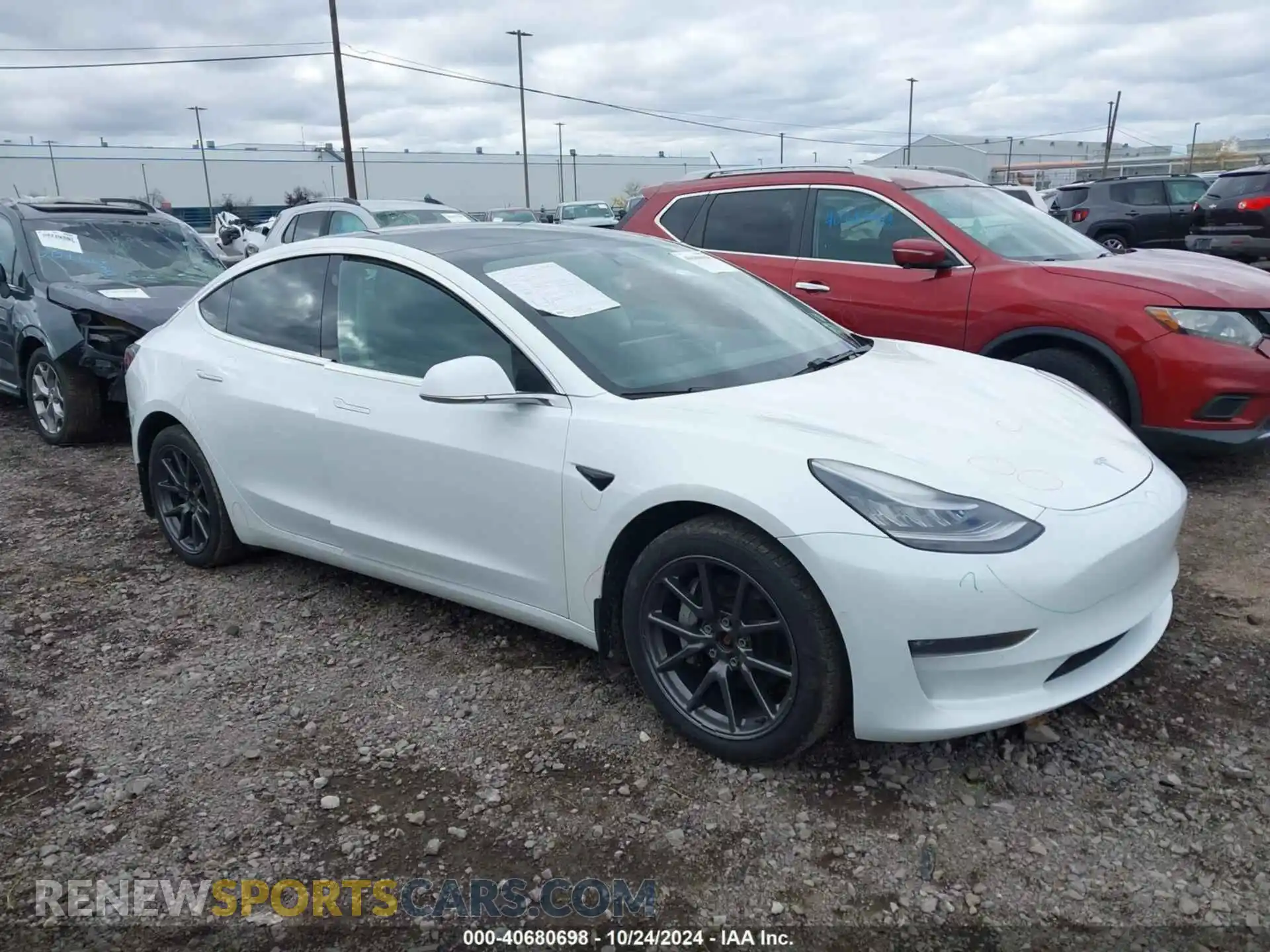 1 Photograph of a damaged car 5YJ3E1EB3KF469795 TESLA MODEL 3 2019