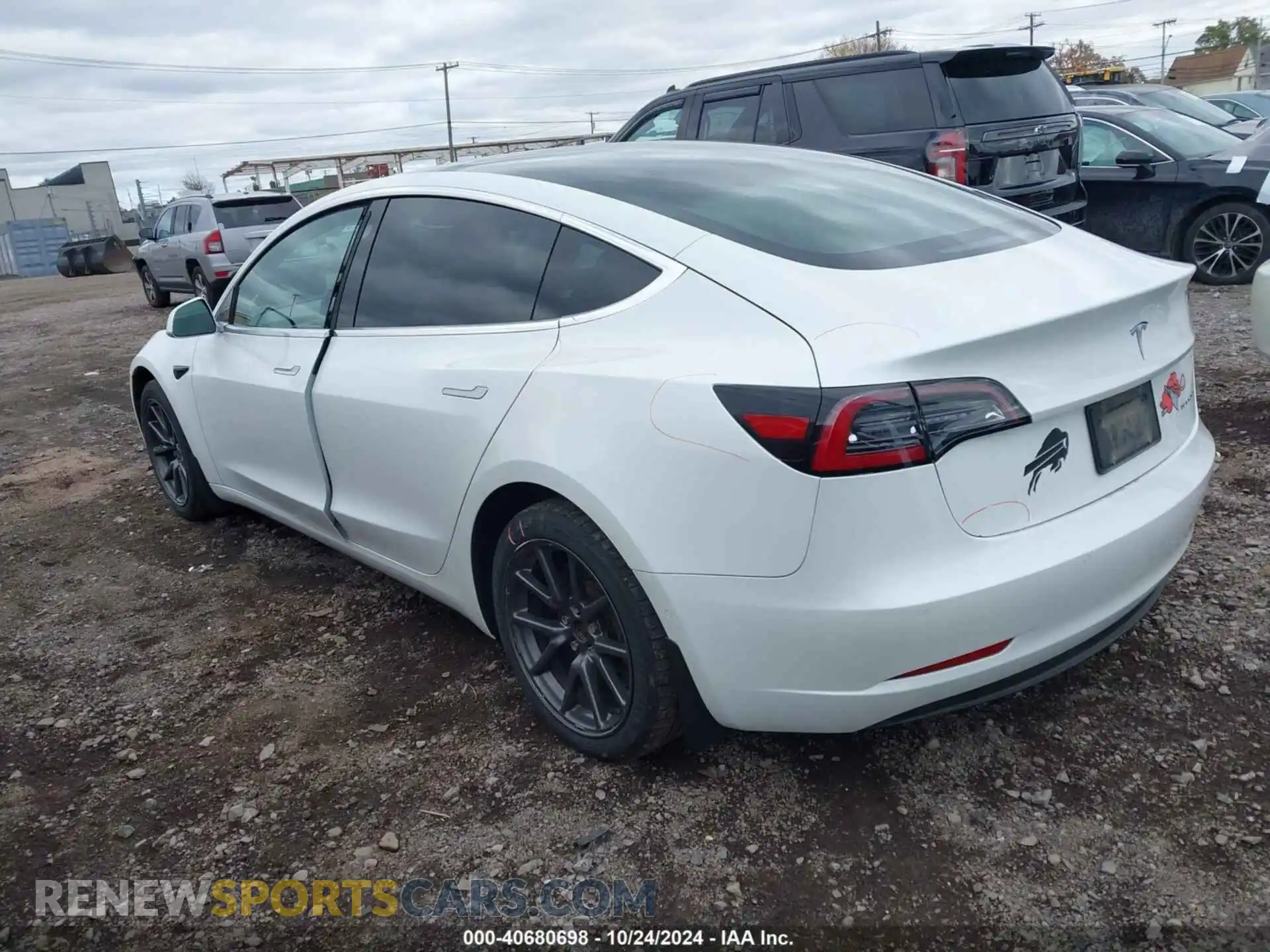 3 Photograph of a damaged car 5YJ3E1EB3KF469795 TESLA MODEL 3 2019