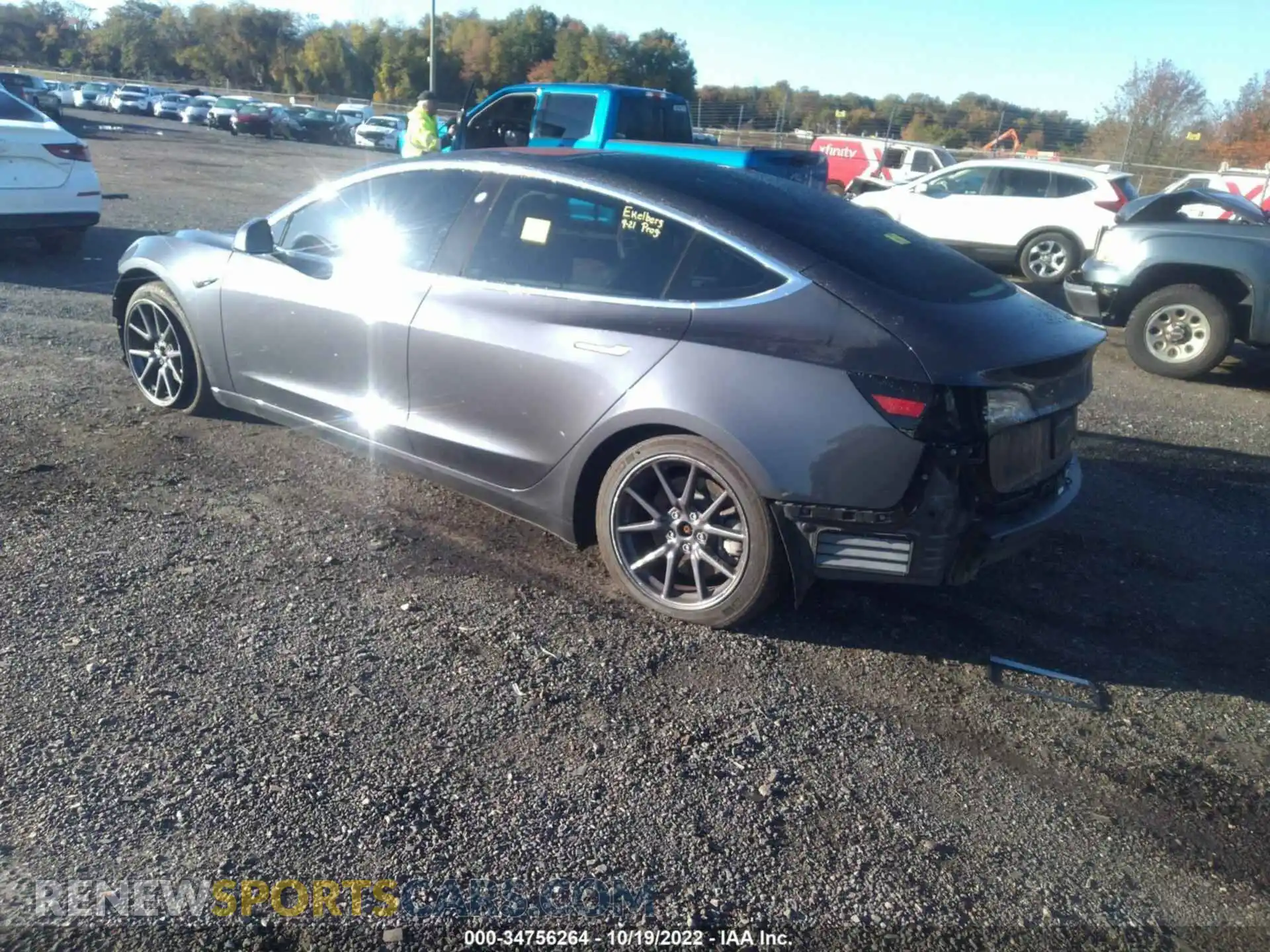 3 Photograph of a damaged car 5YJ3E1EB4KF191683 TESLA MODEL 3 2019