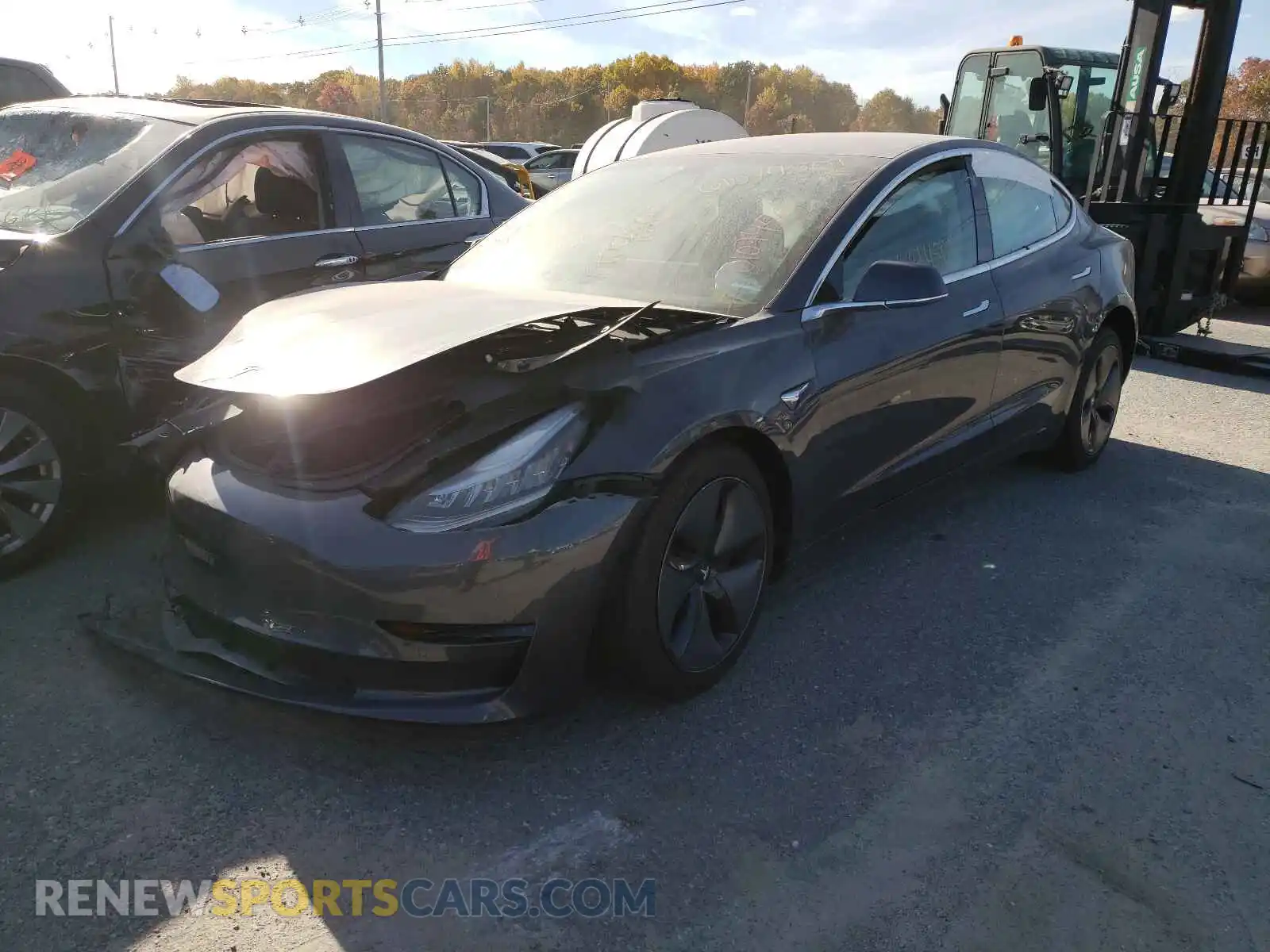 2 Photograph of a damaged car 5YJ3E1EB4KF205372 TESLA MODEL 3 2019