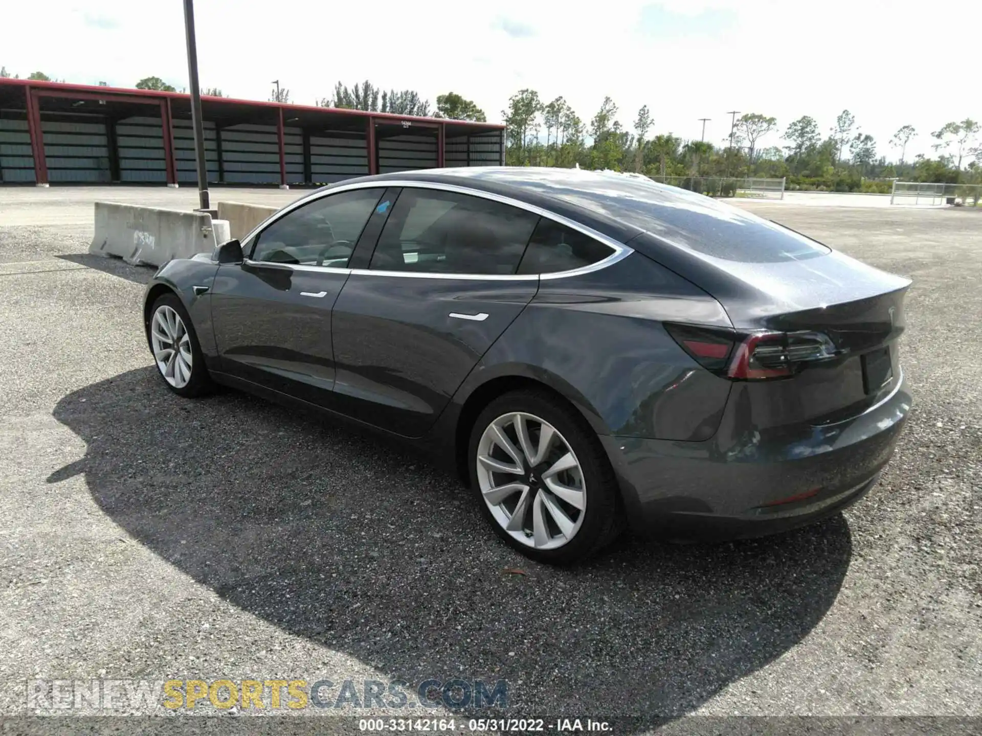 3 Photograph of a damaged car 5YJ3E1EB4KF391754 TESLA MODEL 3 2019