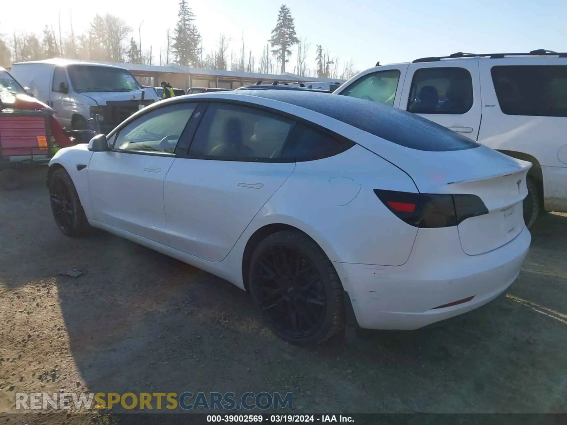 3 Фотография поврежденного автомобиля 5YJ3E1EB4KF494267 TESLA MODEL 3 2019
