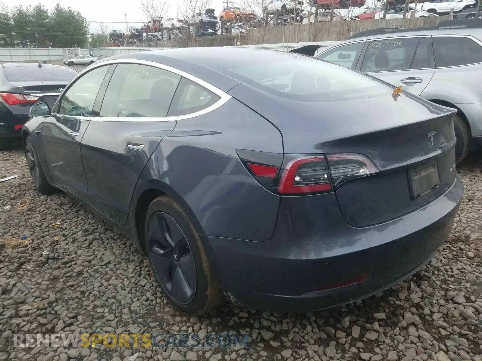 3 Photograph of a damaged car 5YJ3E1EB5KF209804 TESLA MODEL 3 2019