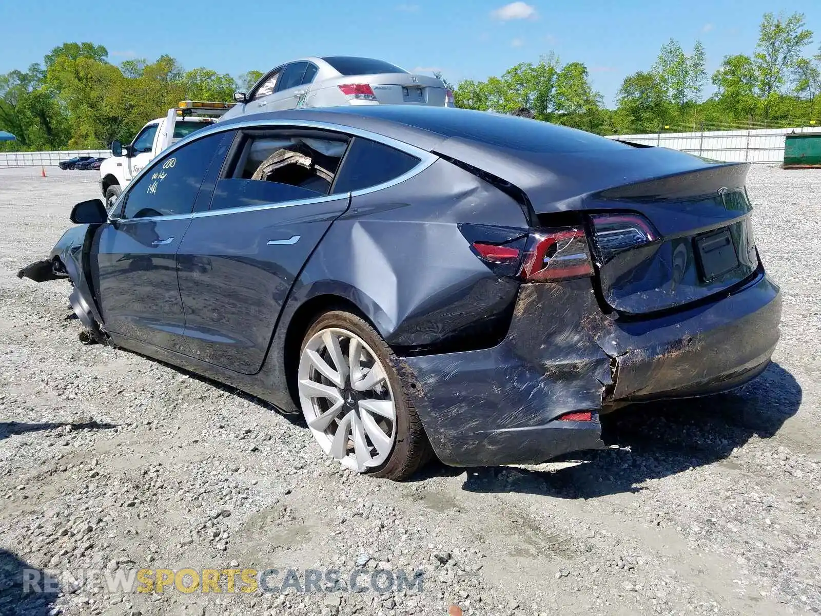 3 Photograph of a damaged car 5YJ3E1EB5KF418489 TESLA MODEL 3 2019
