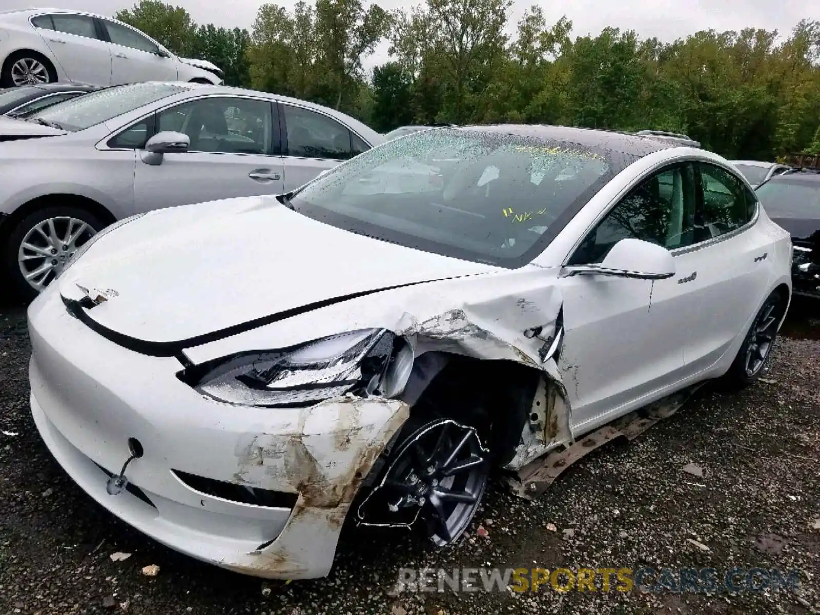 2 Photograph of a damaged car 5YJ3E1EB6KF211481 TESLA MODEL 3 2019