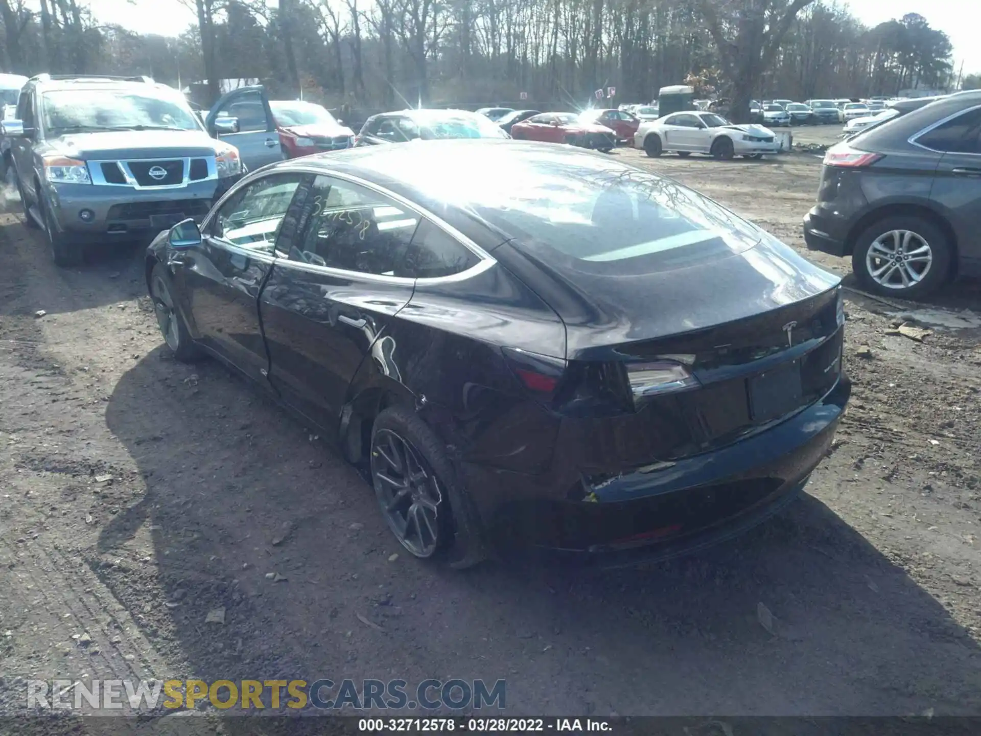 3 Photograph of a damaged car 5YJ3E1EB6KF384336 TESLA MODEL 3 2019