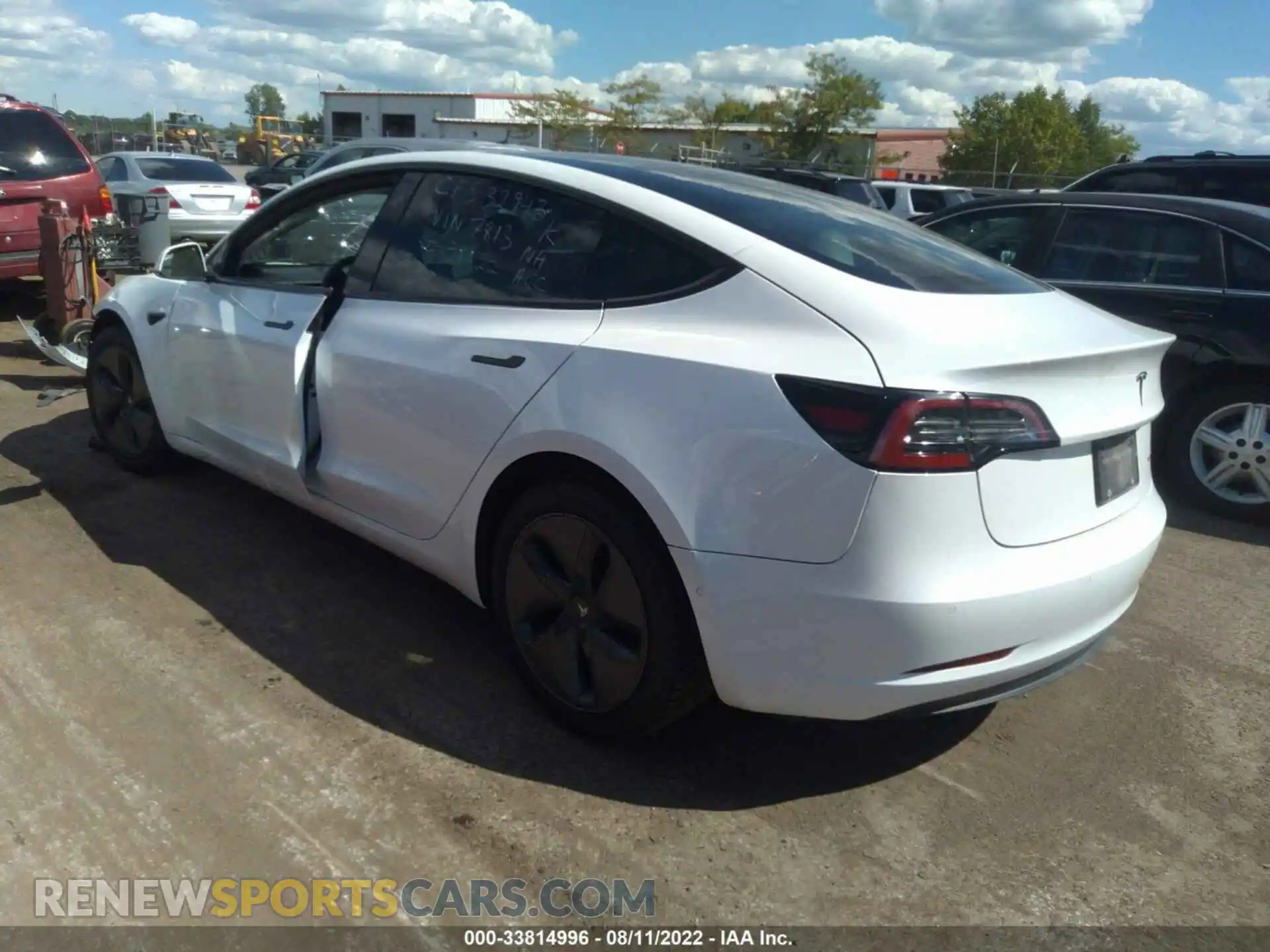3 Photograph of a damaged car 5YJ3E1EB6KF437813 TESLA MODEL 3 2019