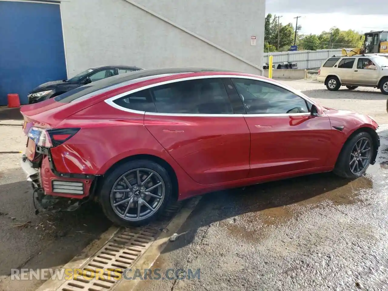 3 Photograph of a damaged car 5YJ3E1EB6KF464817 TESLA MODEL 3 2019