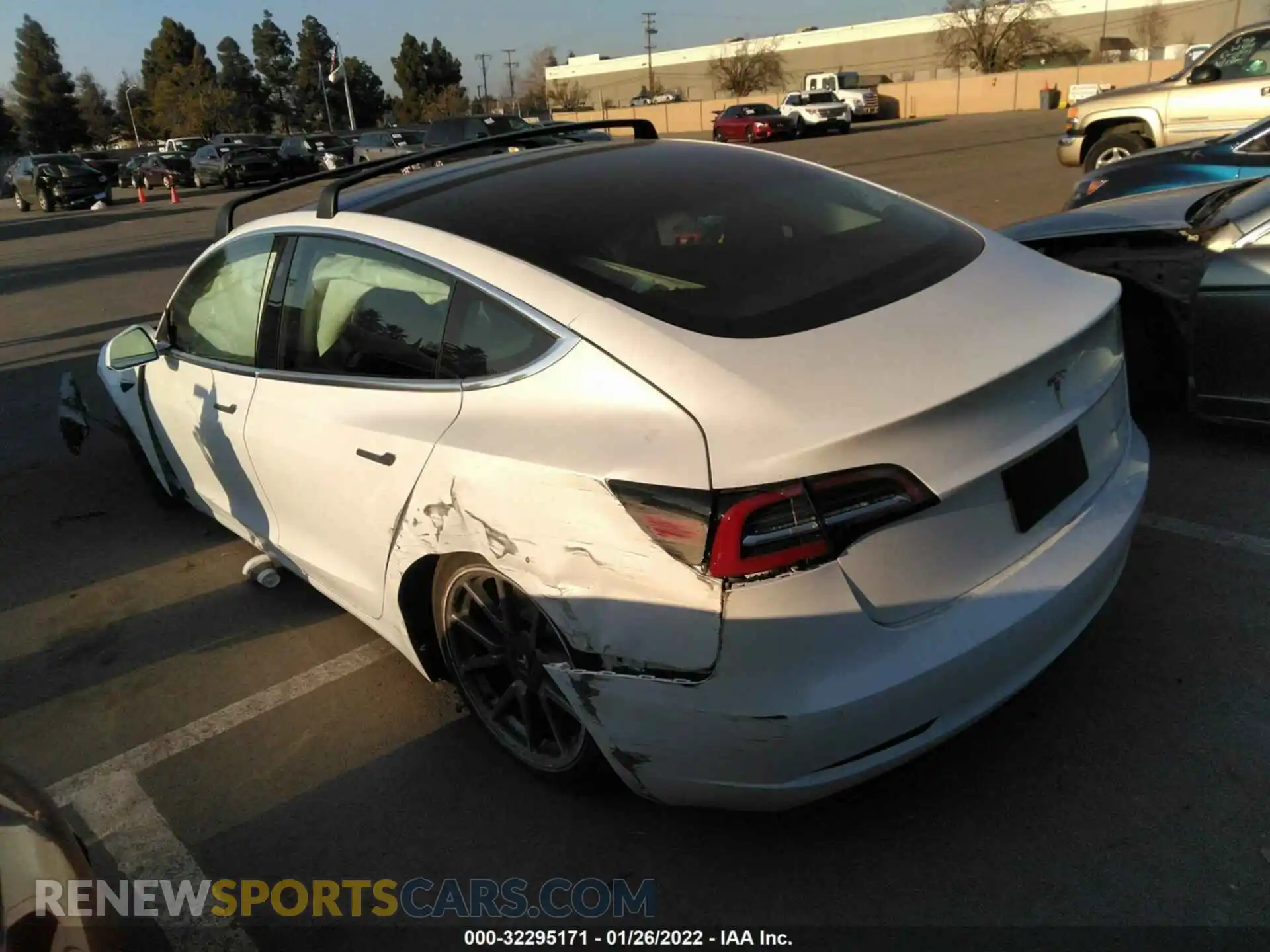 3 Photograph of a damaged car 5YJ3E1EB6KF510758 TESLA MODEL 3 2019