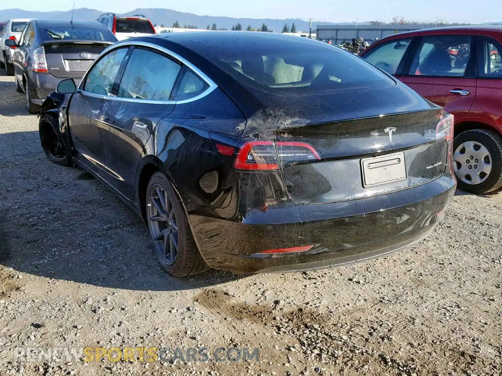3 Photograph of a damaged car 5YJ3E1EB7KF385480 TESLA MODEL 3 2019
