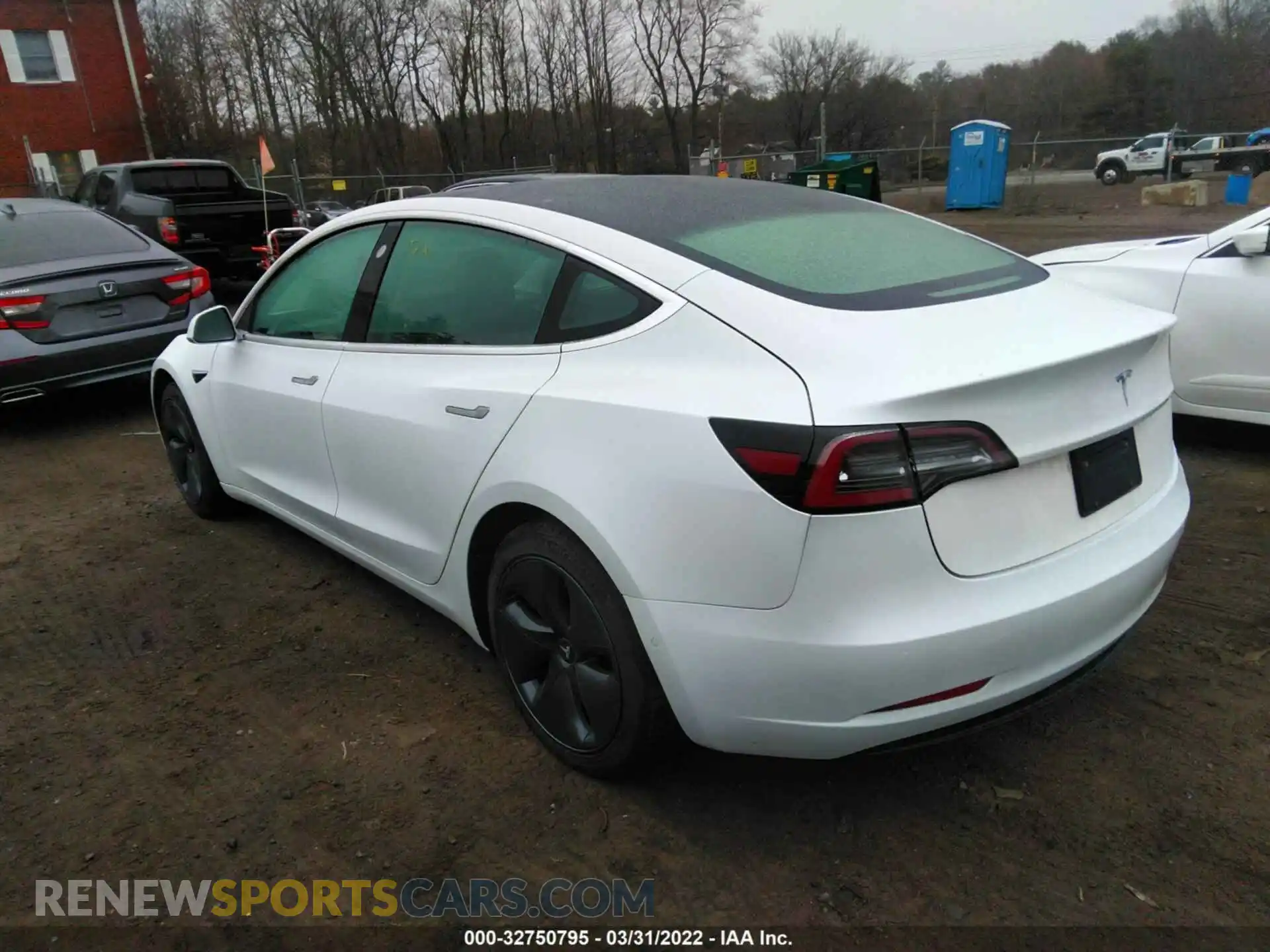 3 Photograph of a damaged car 5YJ3E1EB7KF493310 TESLA MODEL 3 2019