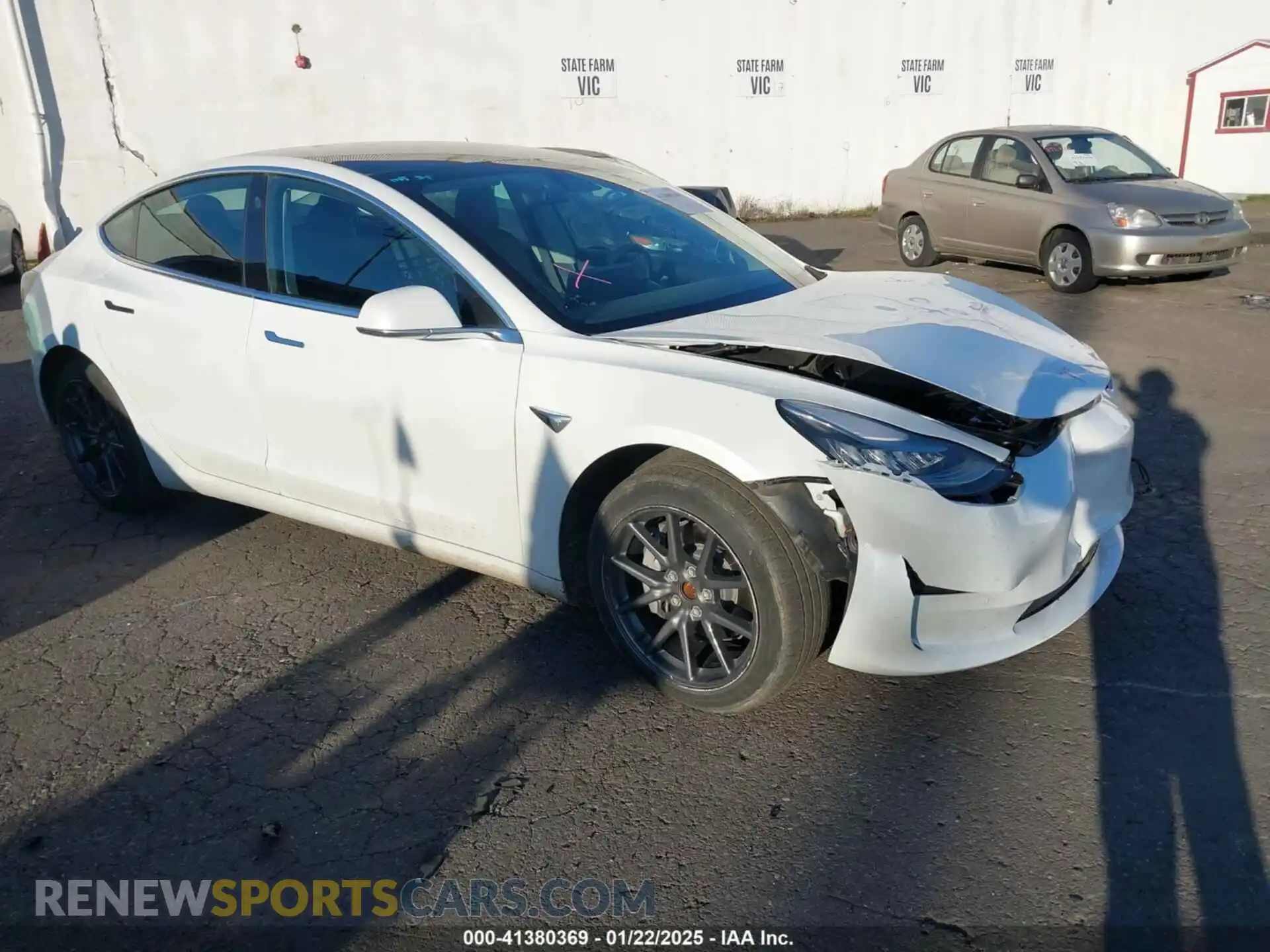 1 Photograph of a damaged car 5YJ3E1EB8KF493316 TESLA MODEL 3 2019
