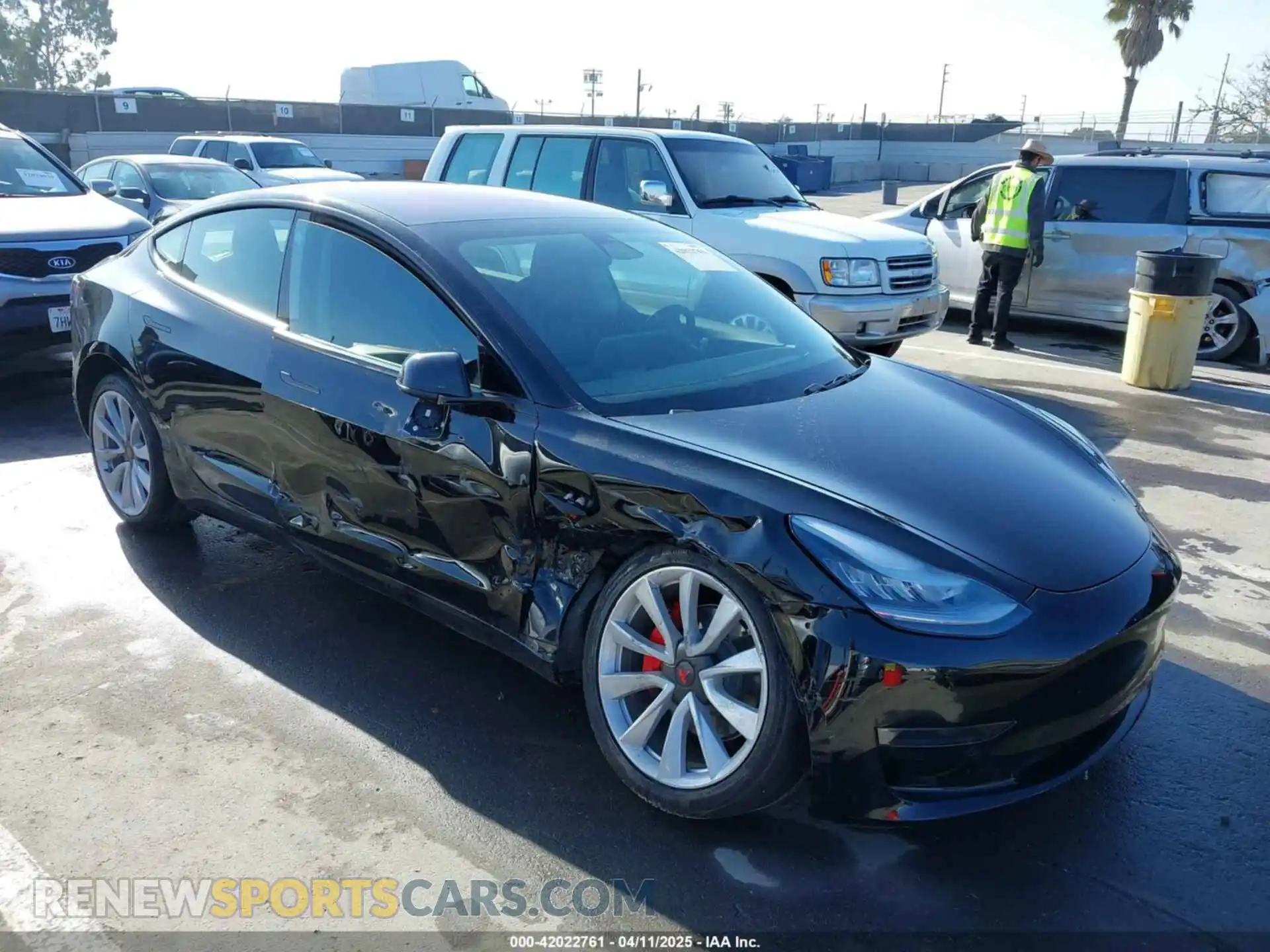1 Photograph of a damaged car 5YJ3E1EB9KF186737 TESLA MODEL 3 2019