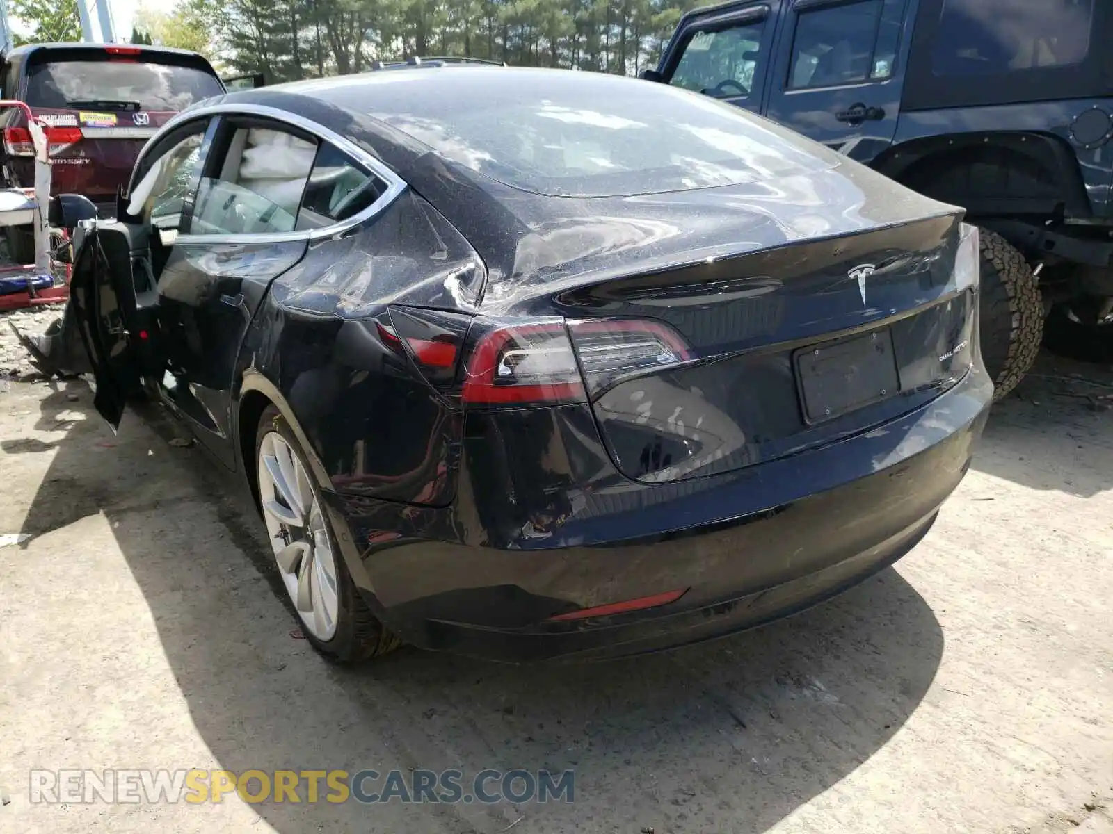 3 Photograph of a damaged car 5YJ3E1EB9KF389000 TESLA MODEL 3 2019