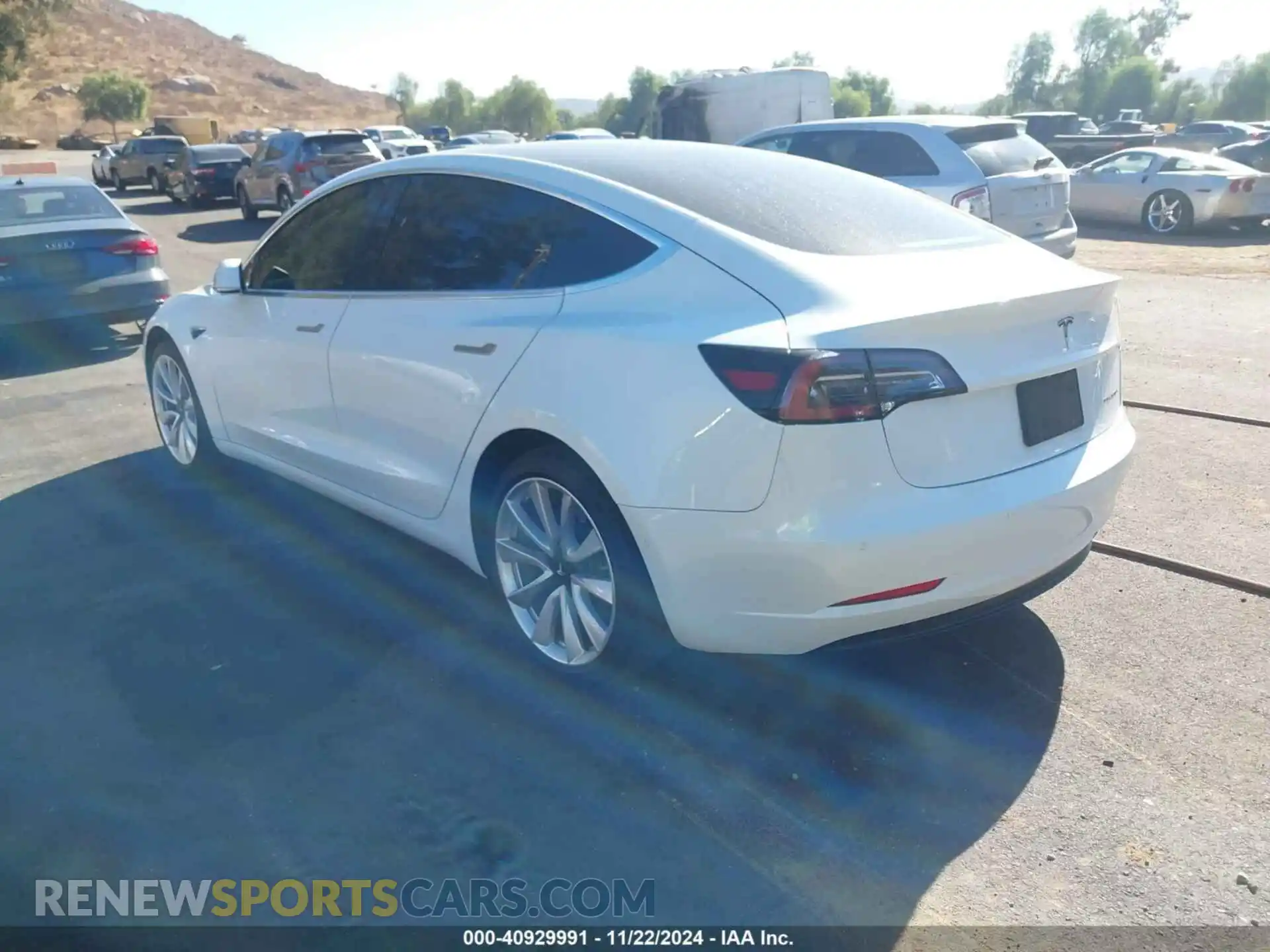 3 Photograph of a damaged car 5YJ3E1EB9KF406992 TESLA MODEL 3 2019