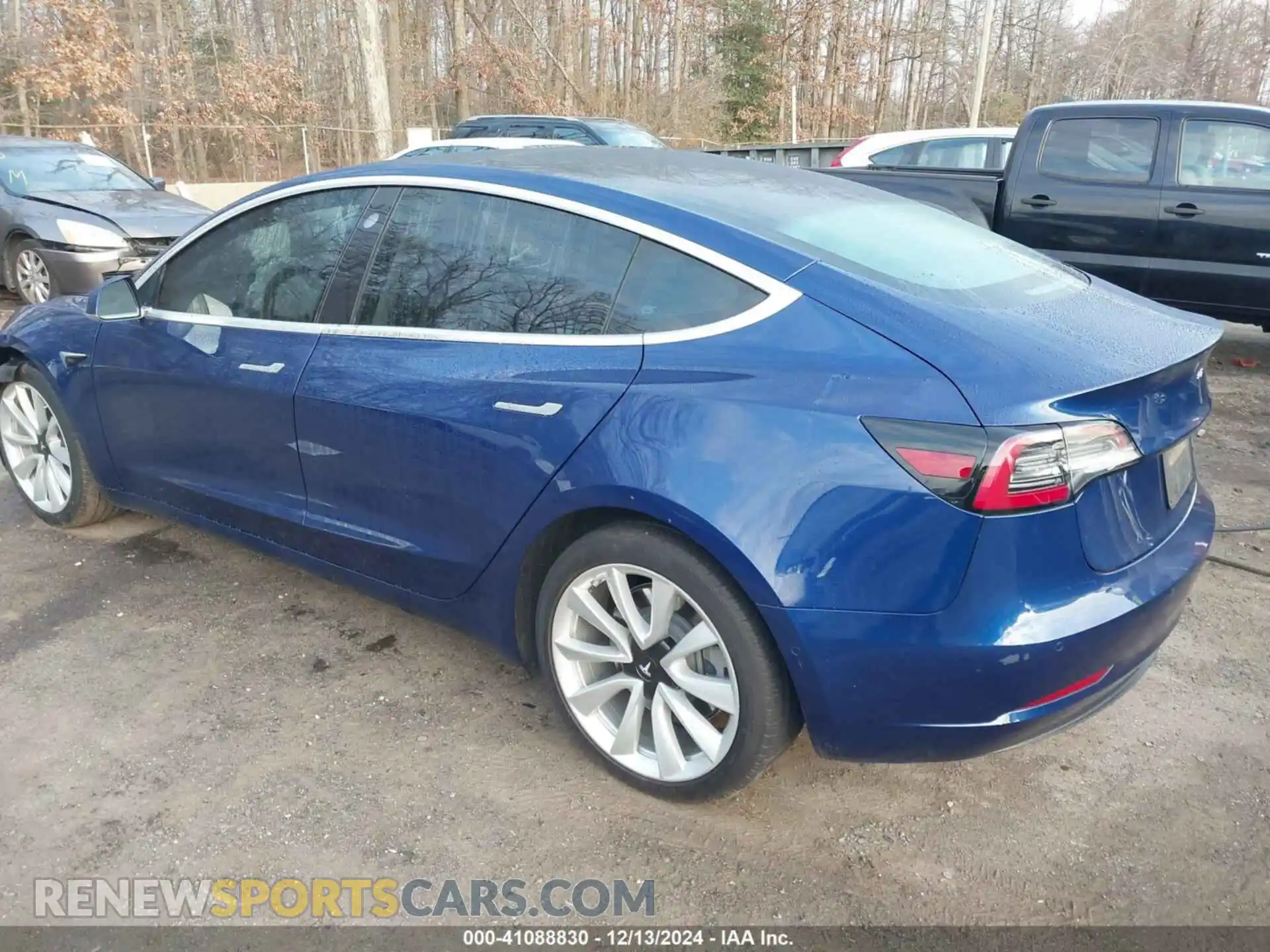 3 Photograph of a damaged car 5YJ3E1EB9KF477481 TESLA MODEL 3 2019
