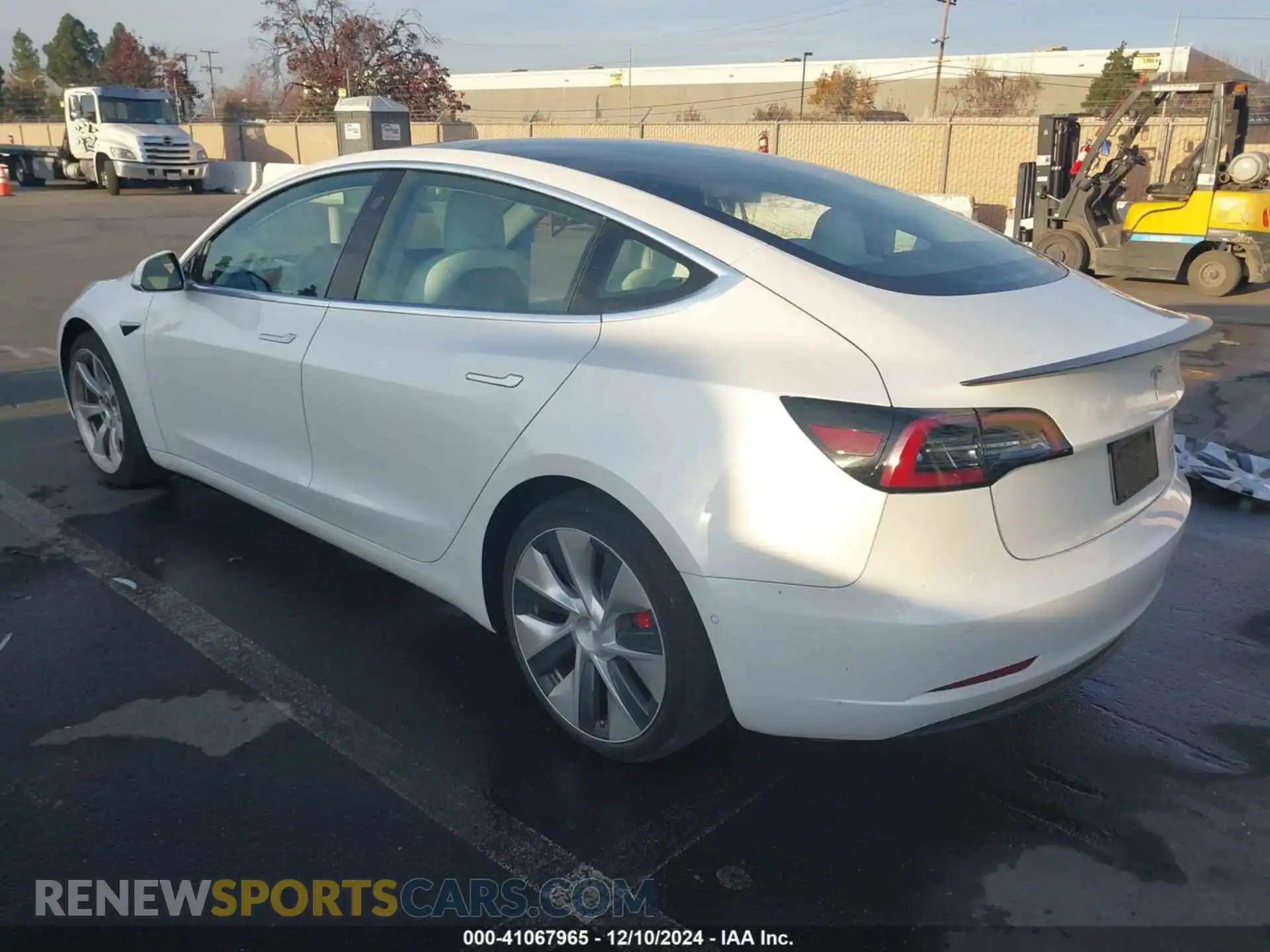 3 Photograph of a damaged car 5YJ3E1EB9KF514626 TESLA MODEL 3 2019