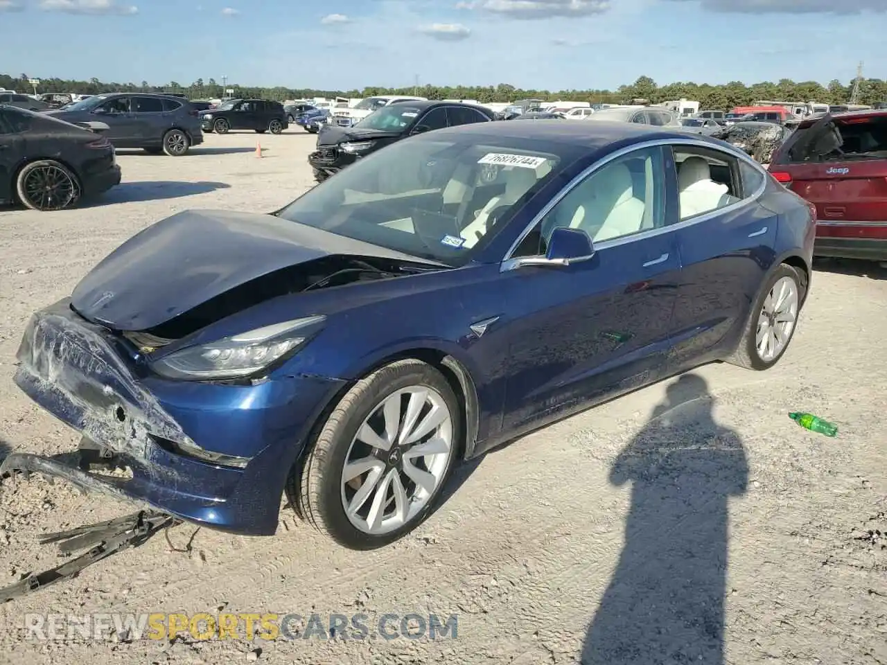 1 Photograph of a damaged car 5YJ3E1EBXKF192501 TESLA MODEL 3 2019