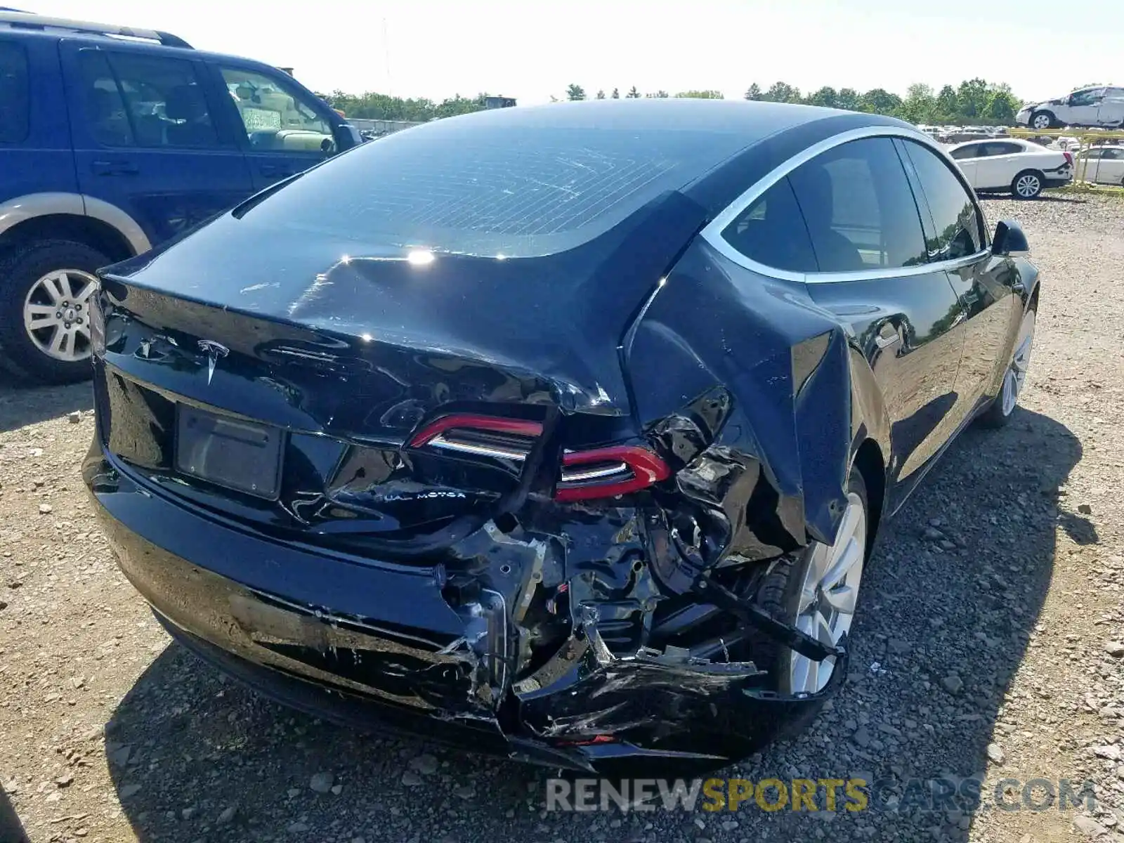 4 Photograph of a damaged car 5YJ3E1EBXKF209006 TESLA MODEL 3 2019