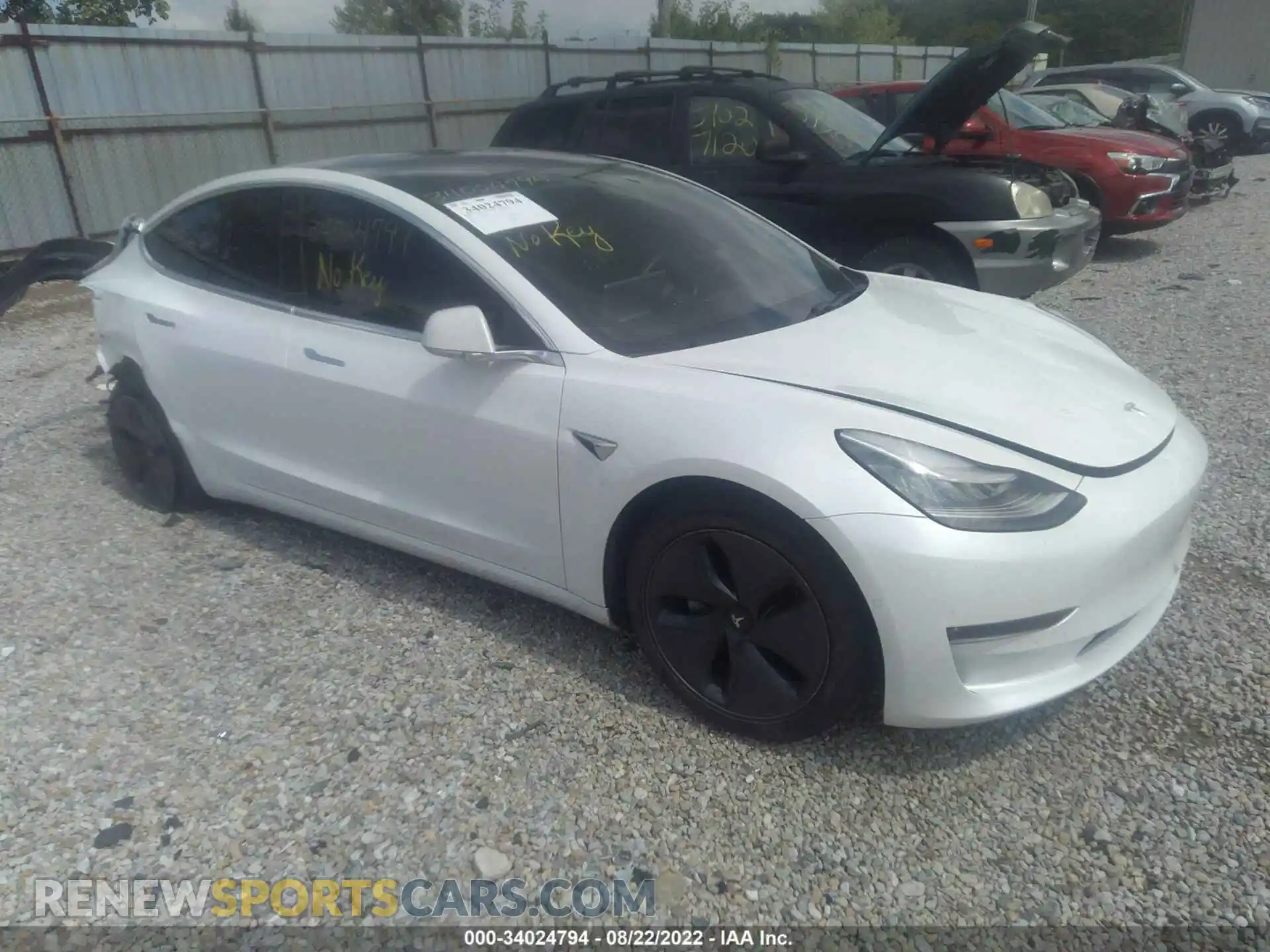 1 Photograph of a damaged car 5YJ3E1EBXKF493317 TESLA MODEL 3 2019