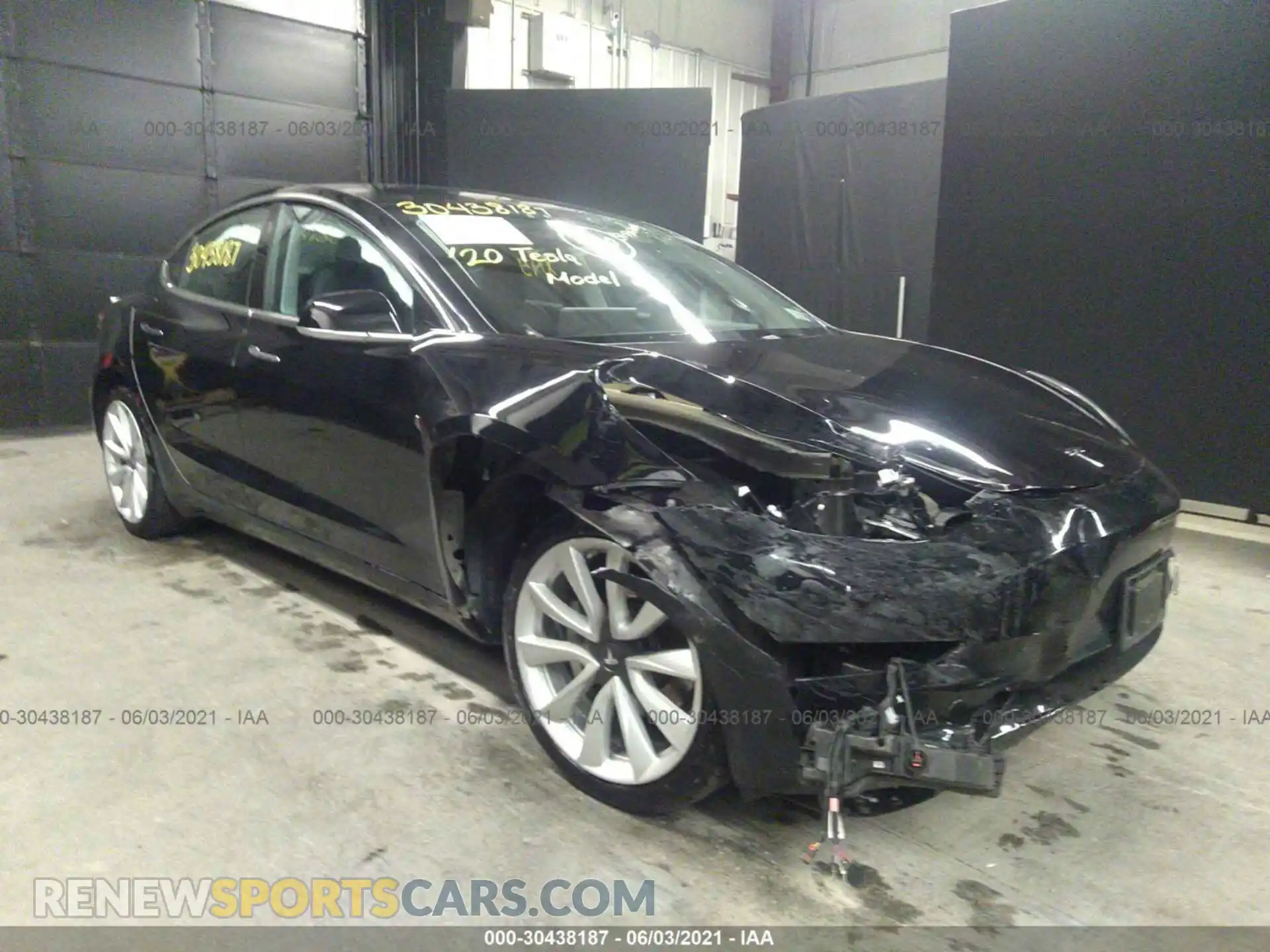 1 Фотография поврежденного автомобиля 5YJ3E1EA0LF670112 TESLA MODEL 3 2020