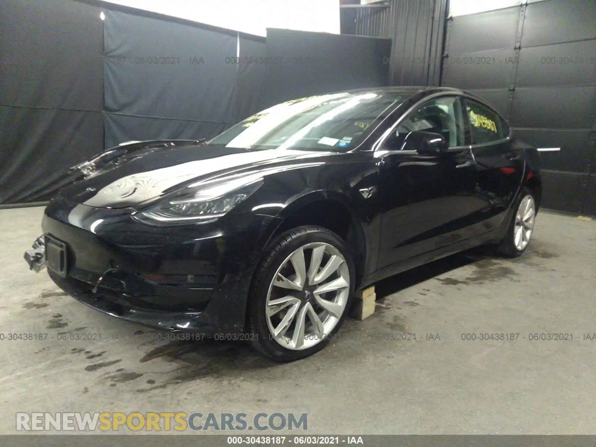 2 Фотография поврежденного автомобиля 5YJ3E1EA0LF670112 TESLA MODEL 3 2020