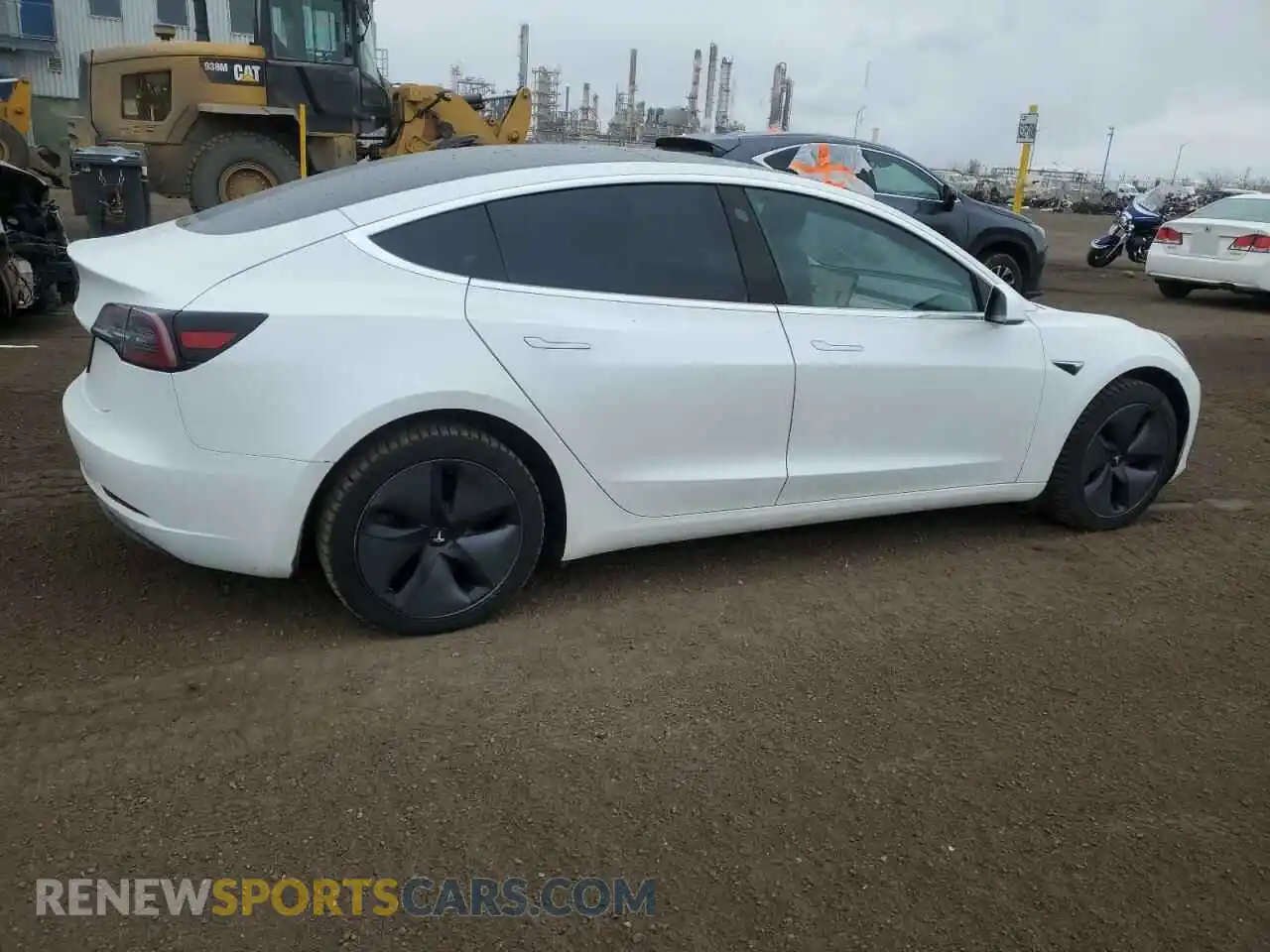 3 Photograph of a damaged car 5YJ3E1EA0LF715713 TESLA MODEL 3 2020