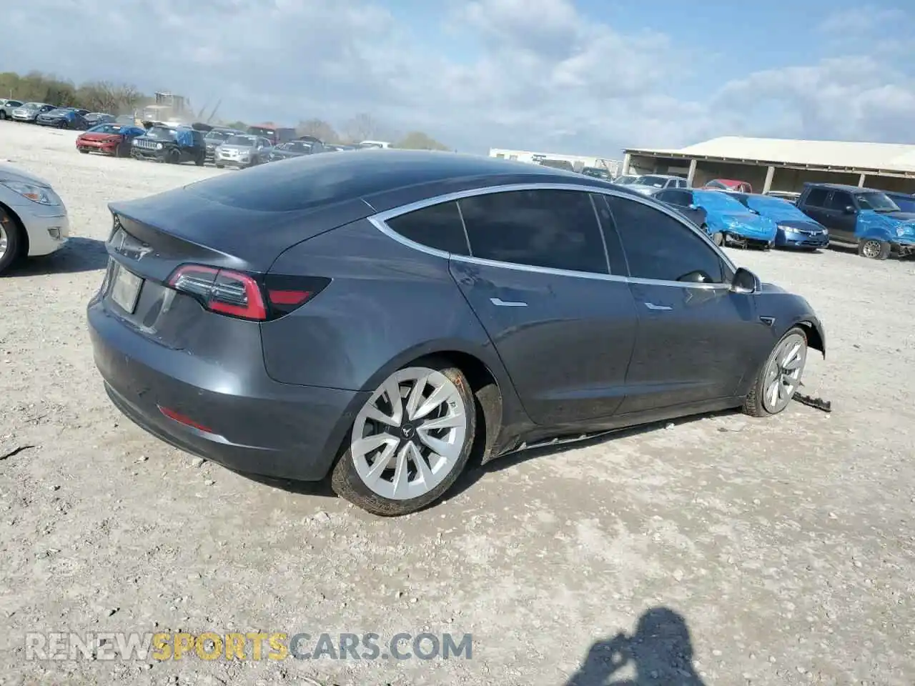 3 Photograph of a damaged car 5YJ3E1EA0LF717655 TESLA MODEL 3 2020