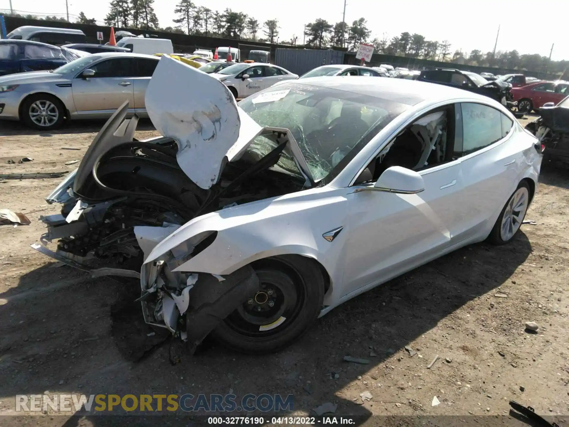 2 Photograph of a damaged car 5YJ3E1EA0LF740773 TESLA MODEL 3 2020