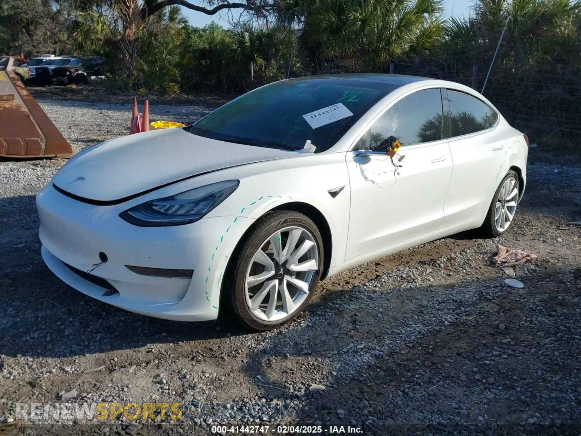 2 Photograph of a damaged car 5YJ3E1EA0LF785681 TESLA MODEL 3 2020