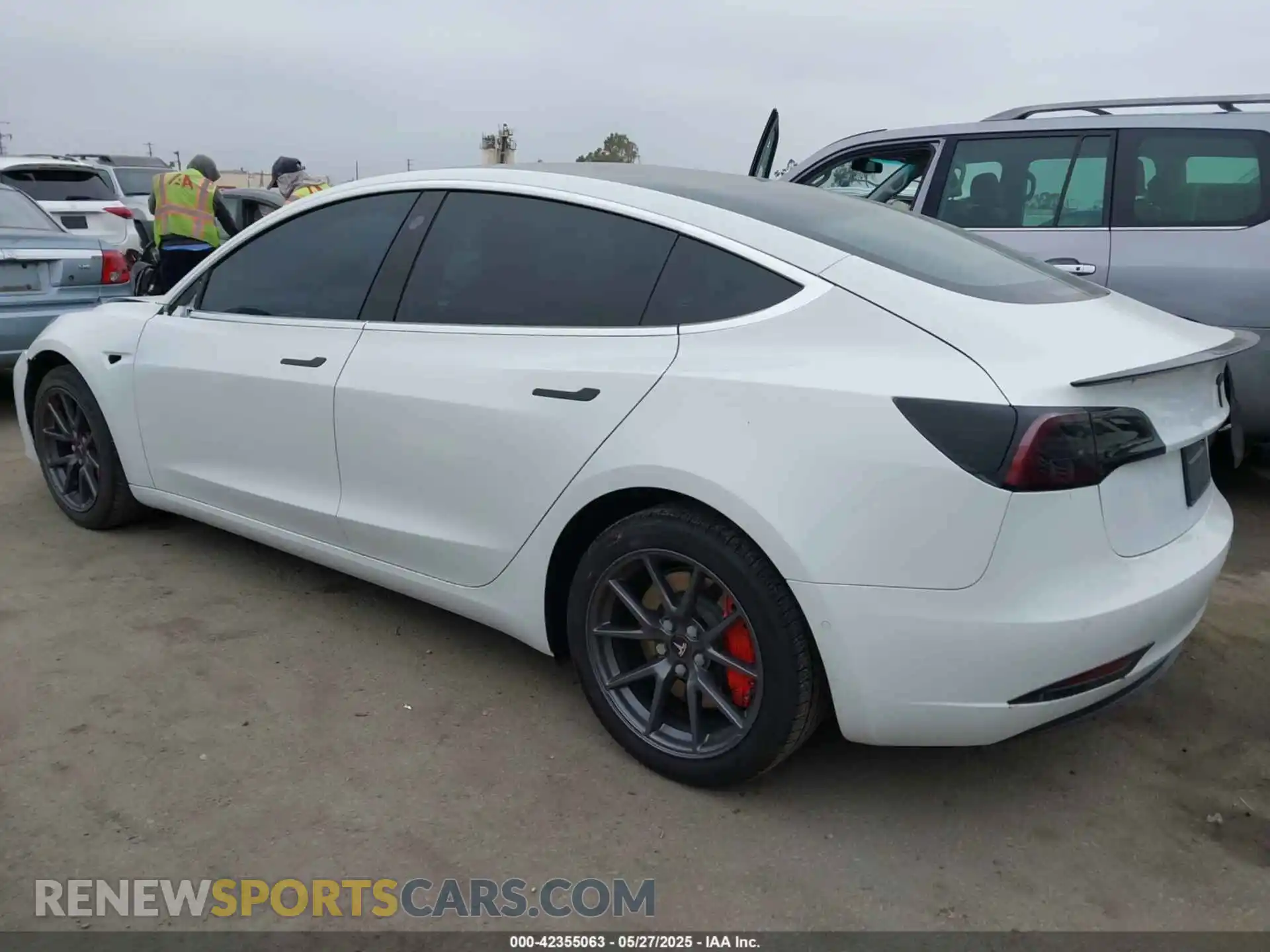 3 fotografías del automóvil dañado 5YJ3E1EA1LF632632 TESLA MODEL 3 2020