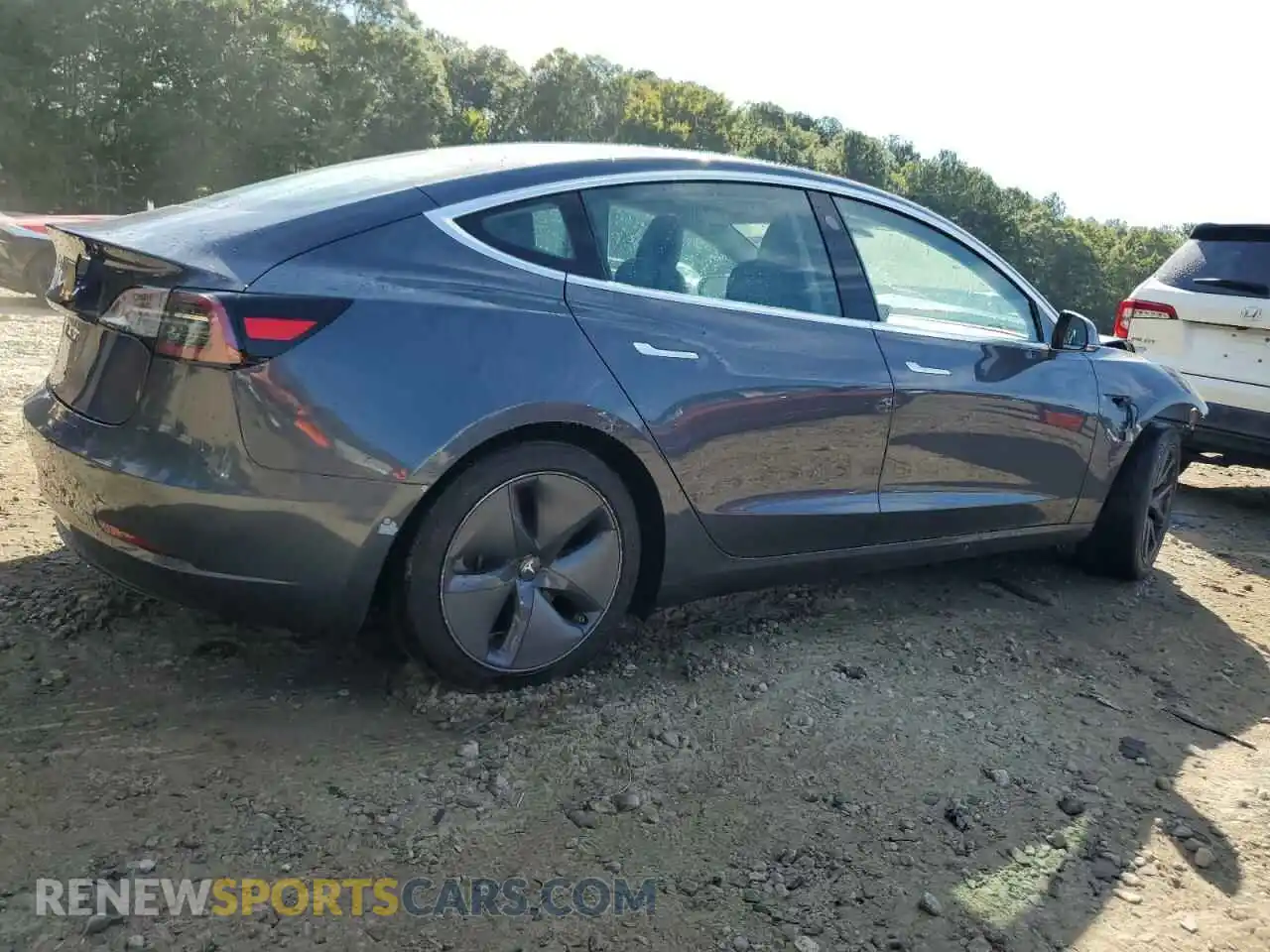 3 Photograph of a damaged car 5YJ3E1EA1LF659748 TESLA MODEL 3 2020