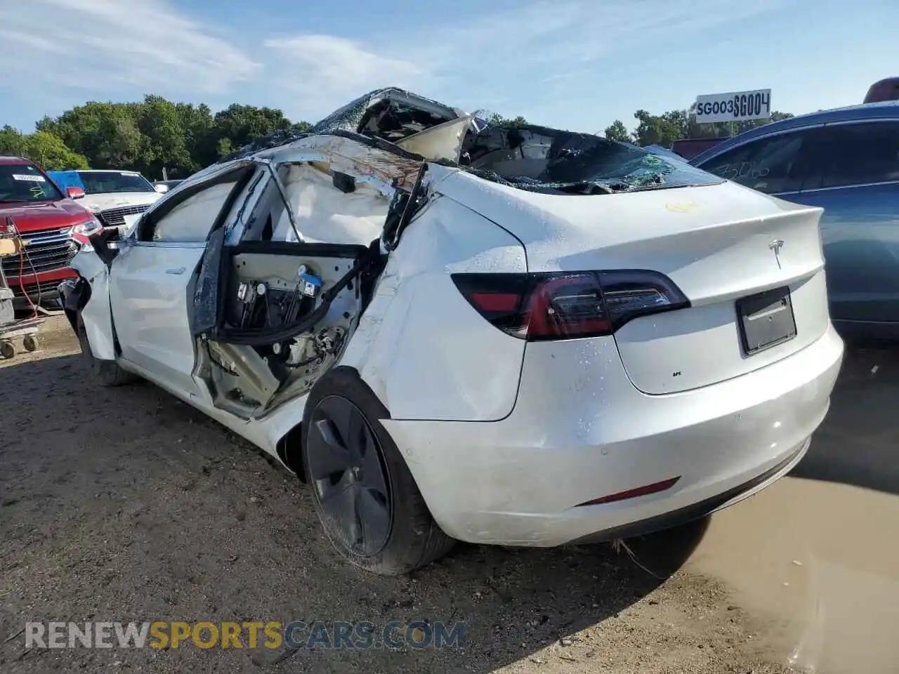 3 Photograph of a damaged car 5YJ3E1EA1LF785088 TESLA MODEL 3 2020