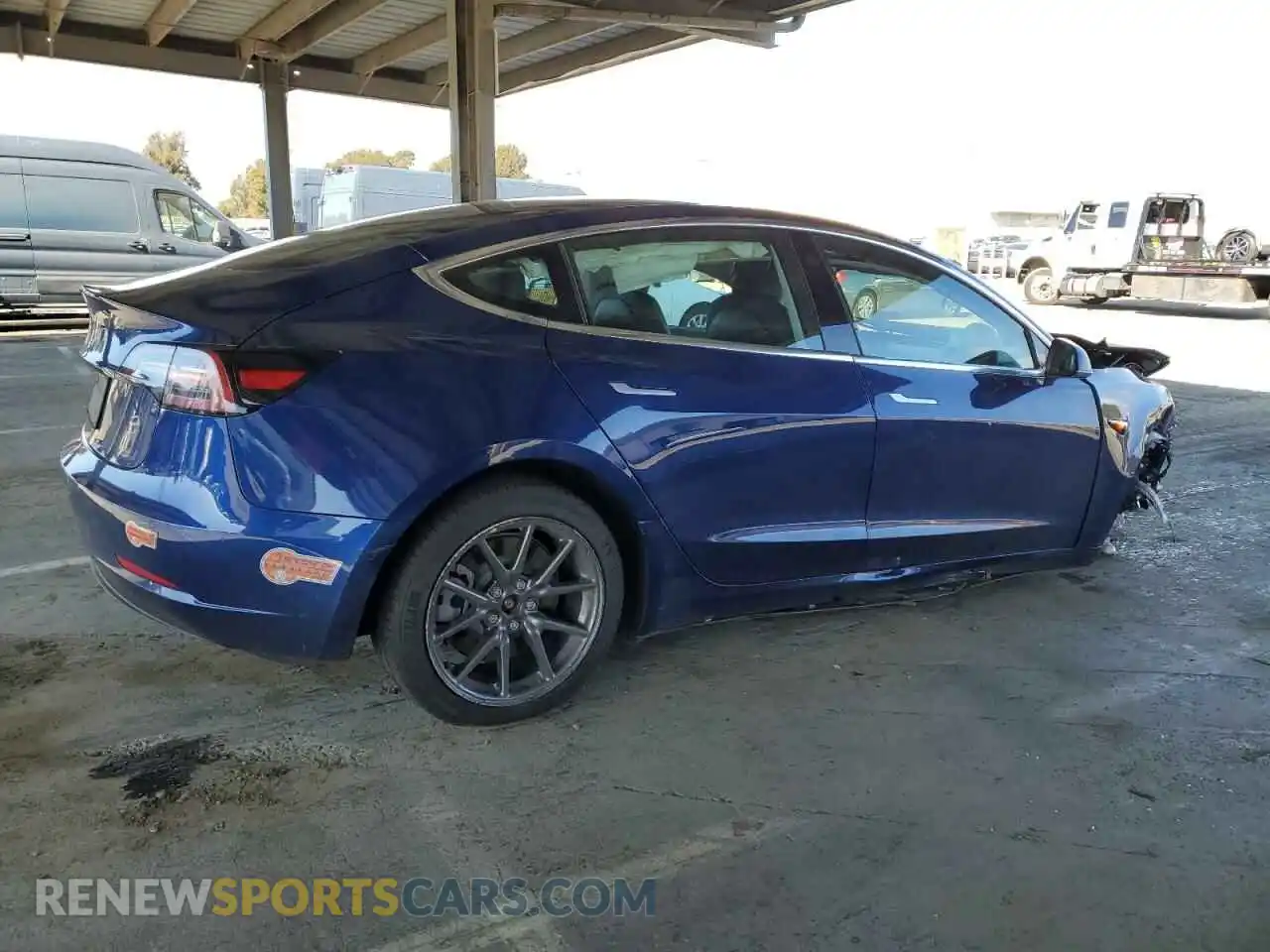 3 Photograph of a damaged car 5YJ3E1EA2LF476343 TESLA MODEL 3 2020