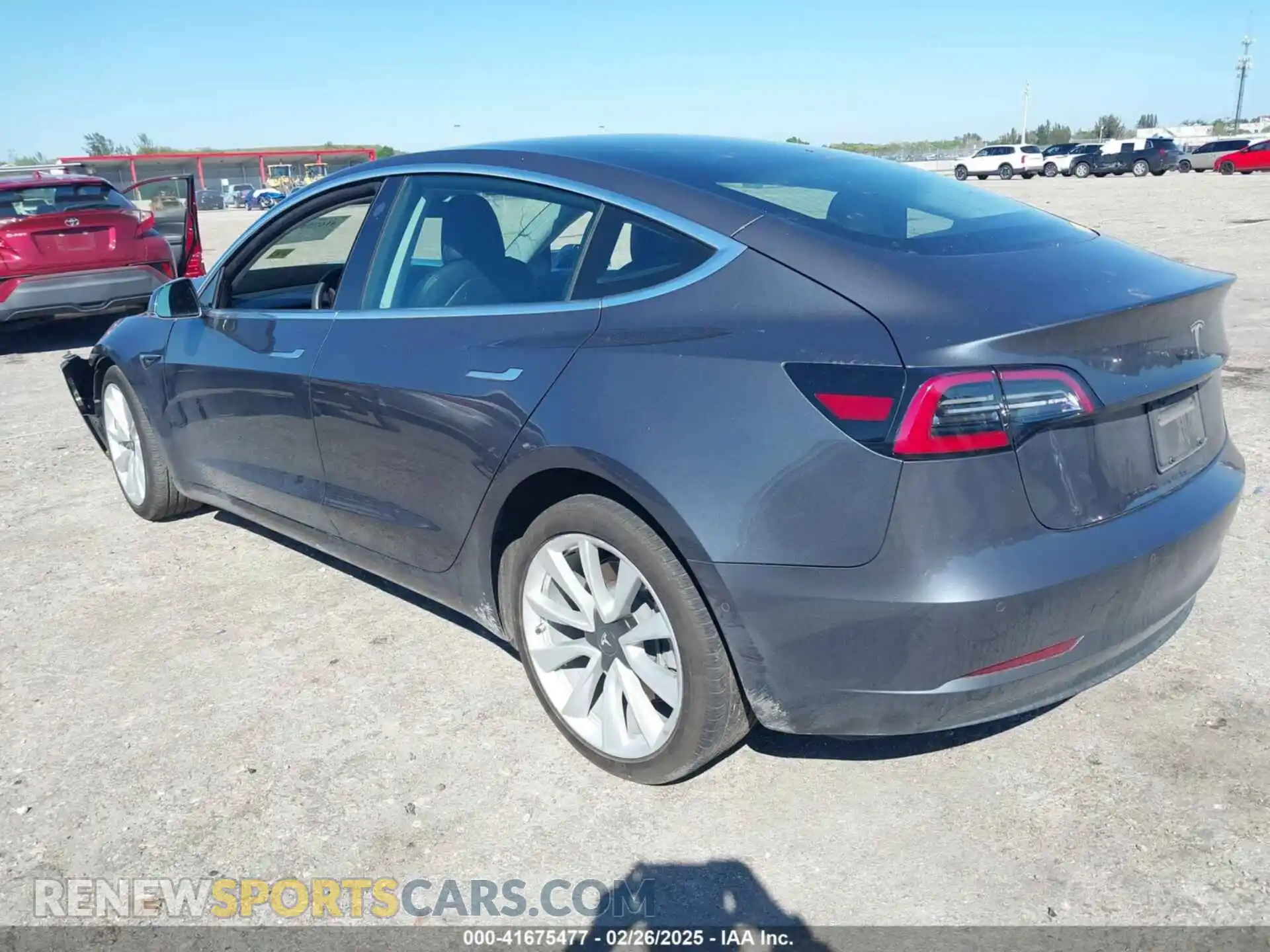 3 Photograph of a damaged car 5YJ3E1EA2LF614060 TESLA MODEL 3 2020