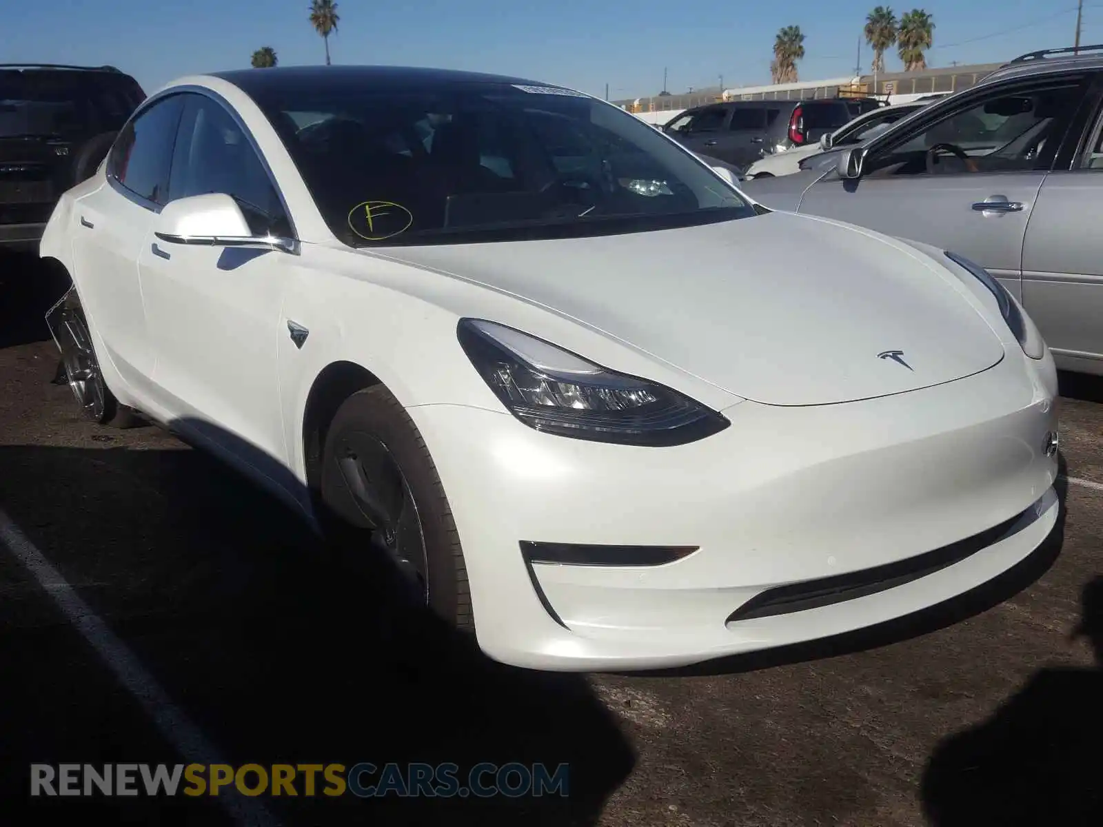 1 Photograph of a damaged car 5YJ3E1EA2LF631358 TESLA MODEL 3 2020