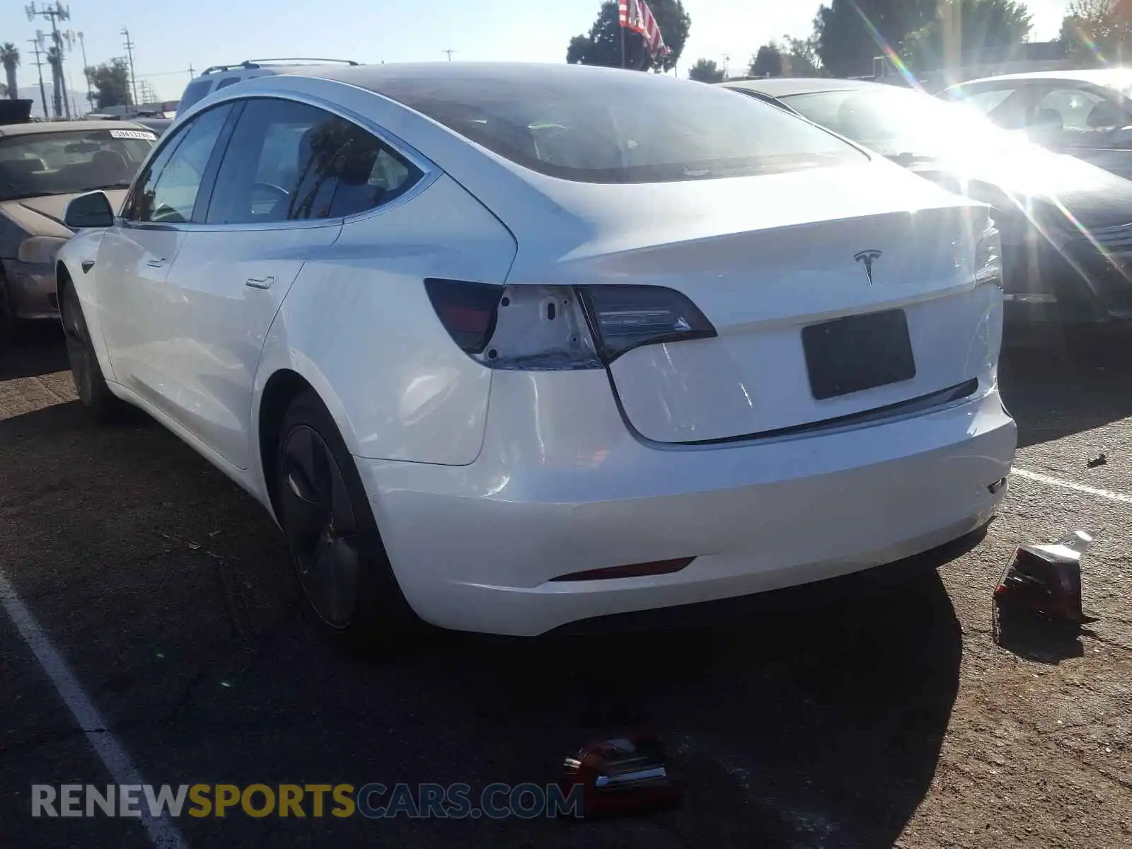 3 Photograph of a damaged car 5YJ3E1EA2LF631358 TESLA MODEL 3 2020