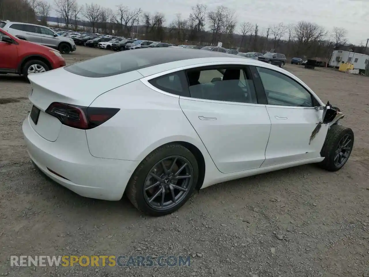 3 Photograph of a damaged car 5YJ3E1EA2LF645406 TESLA MODEL 3 2020