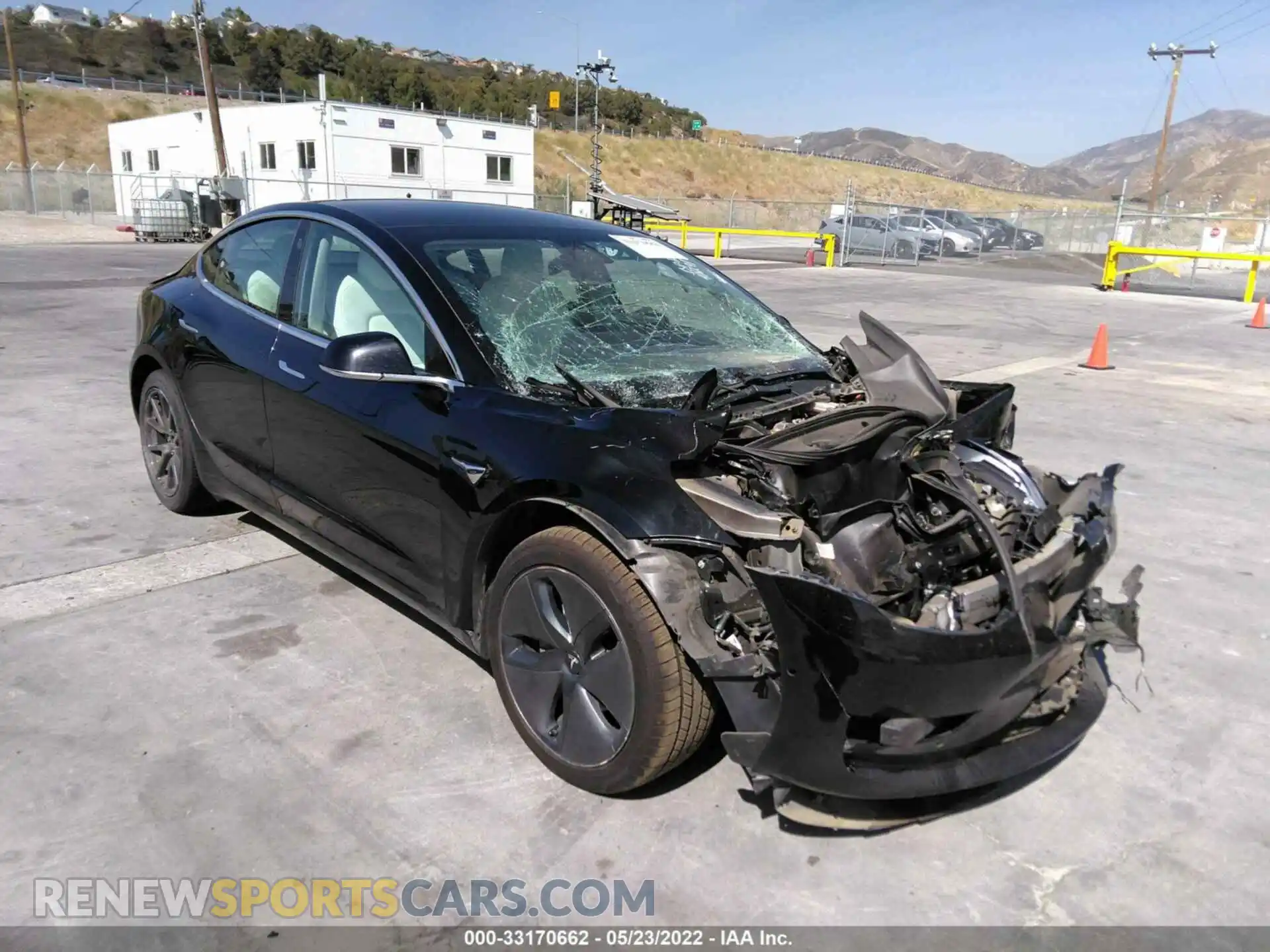 1 Photograph of a damaged car 5YJ3E1EA2LF662075 TESLA MODEL 3 2020