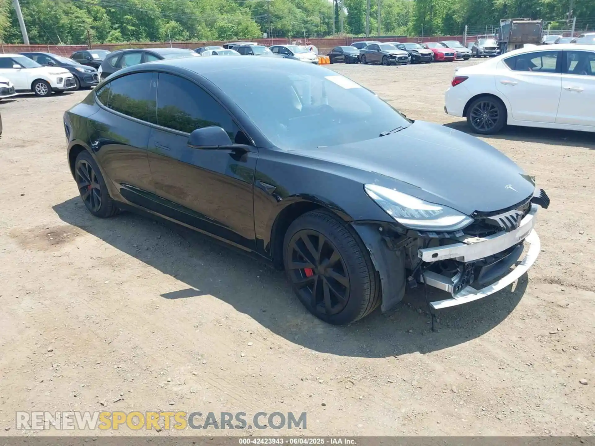 1 Photograph of a damaged car 5YJ3E1EA2LF704499 TESLA MODEL 3 2020