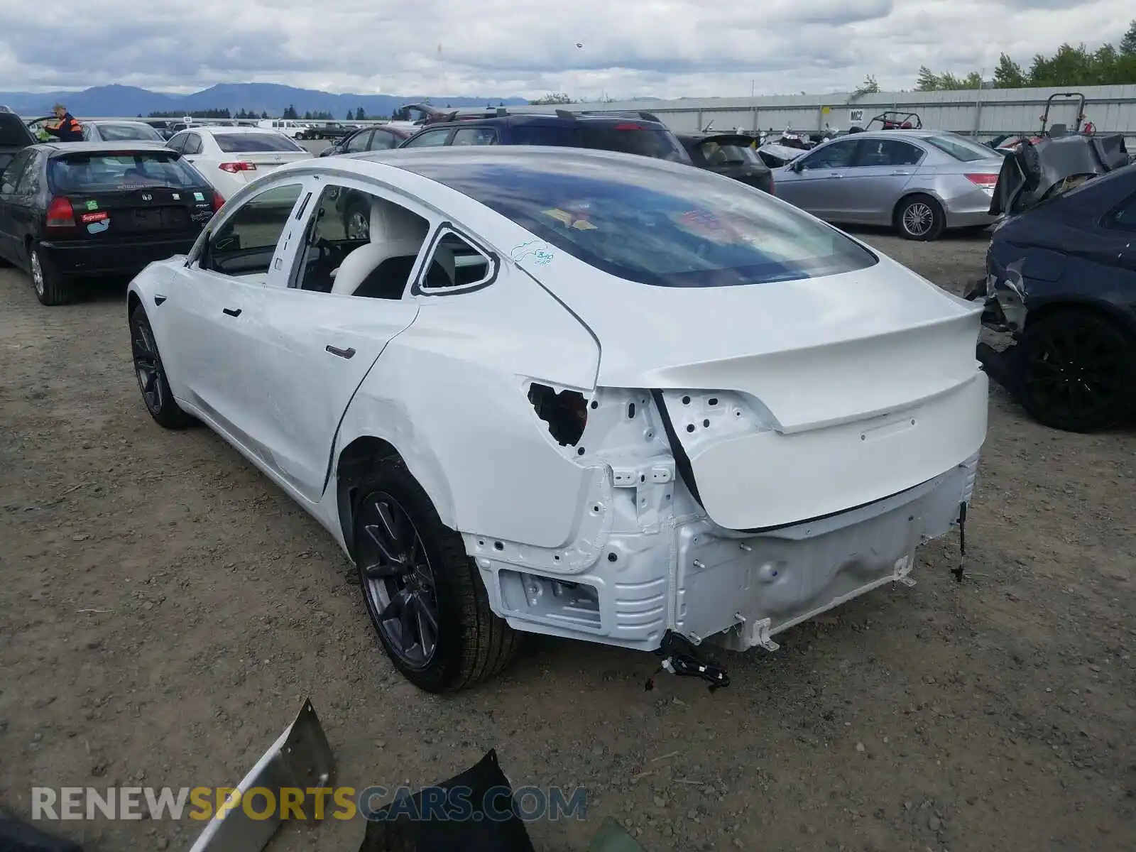 3 Photograph of a damaged car 5YJ3E1EA2LF717866 TESLA MODEL 3 2020