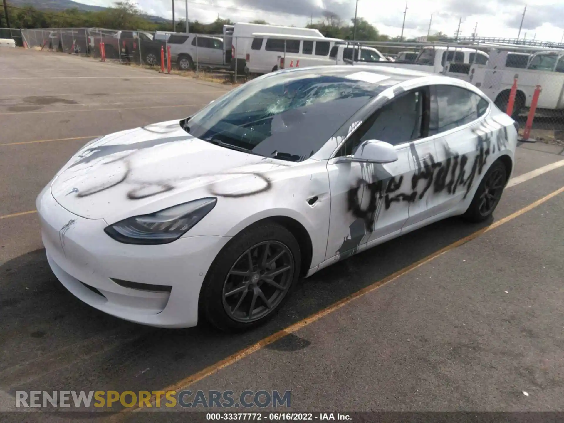 2 Photograph of a damaged car 5YJ3E1EA2LF720864 TESLA MODEL 3 2020