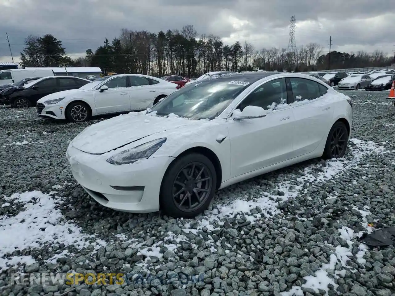 1 Photograph of a damaged car 5YJ3E1EA2LF737423 TESLA MODEL 3 2020
