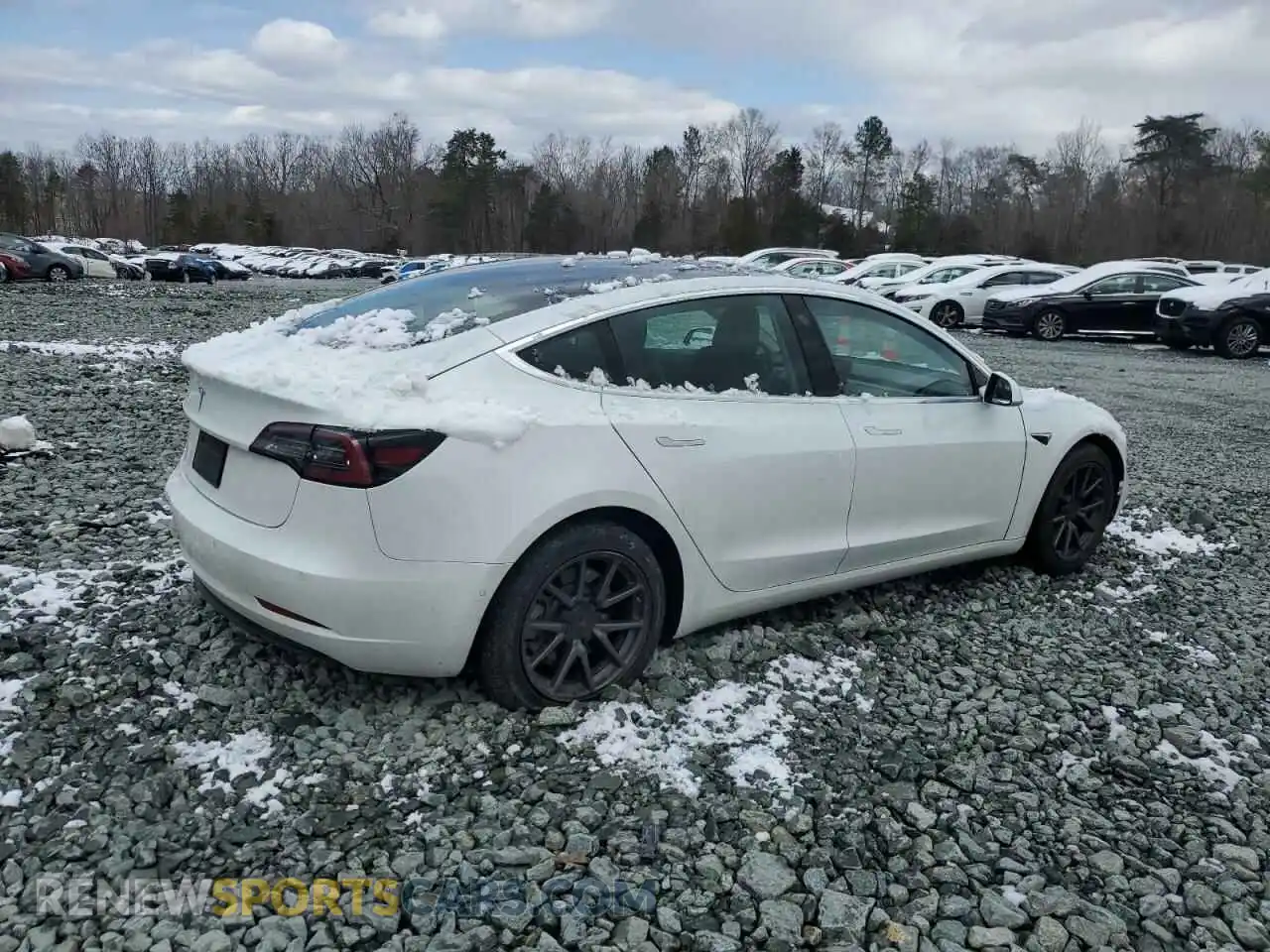 3 Photograph of a damaged car 5YJ3E1EA2LF737423 TESLA MODEL 3 2020