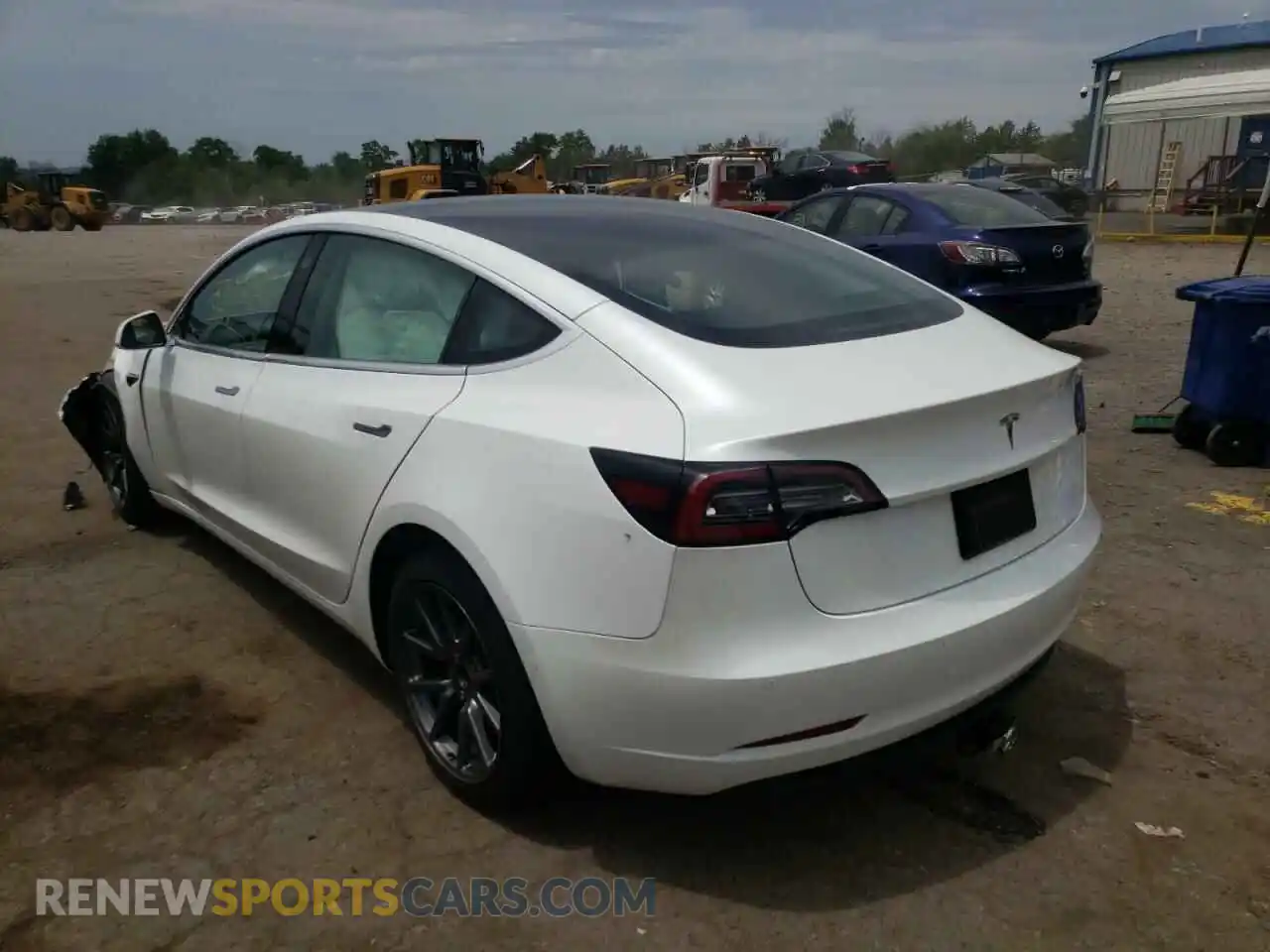 3 Photograph of a damaged car 5YJ3E1EA3LF632440 TESLA MODEL 3 2020
