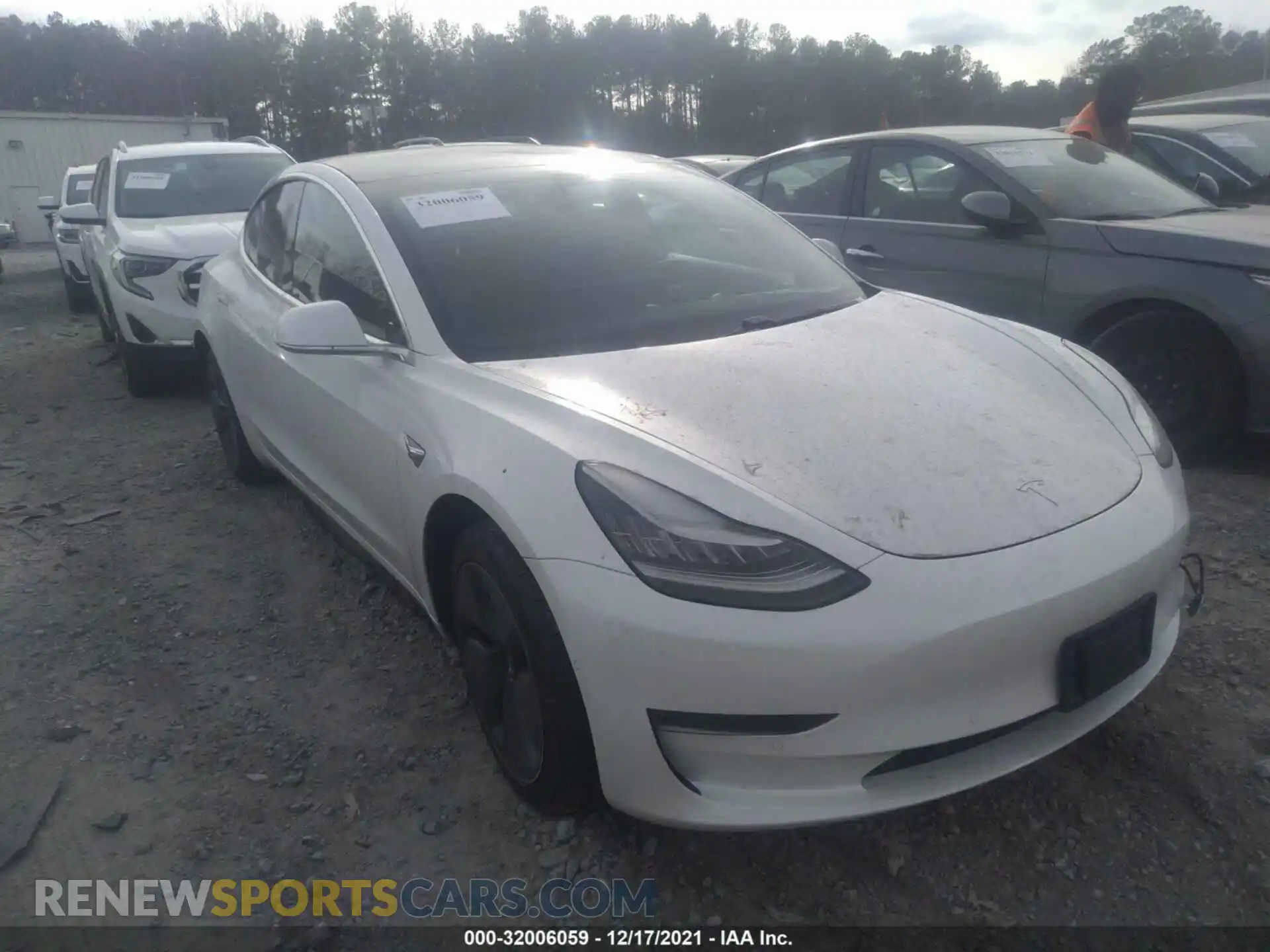 1 Photograph of a damaged car 5YJ3E1EA3LF632485 TESLA MODEL 3 2020