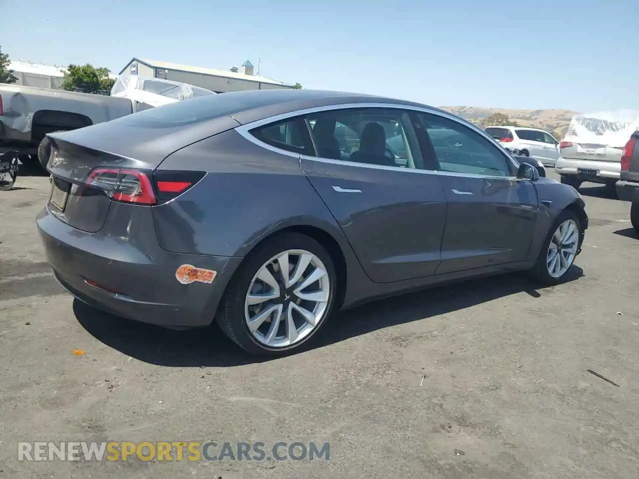 3 Photograph of a damaged car 5YJ3E1EA3LF645690 TESLA MODEL 3 2020