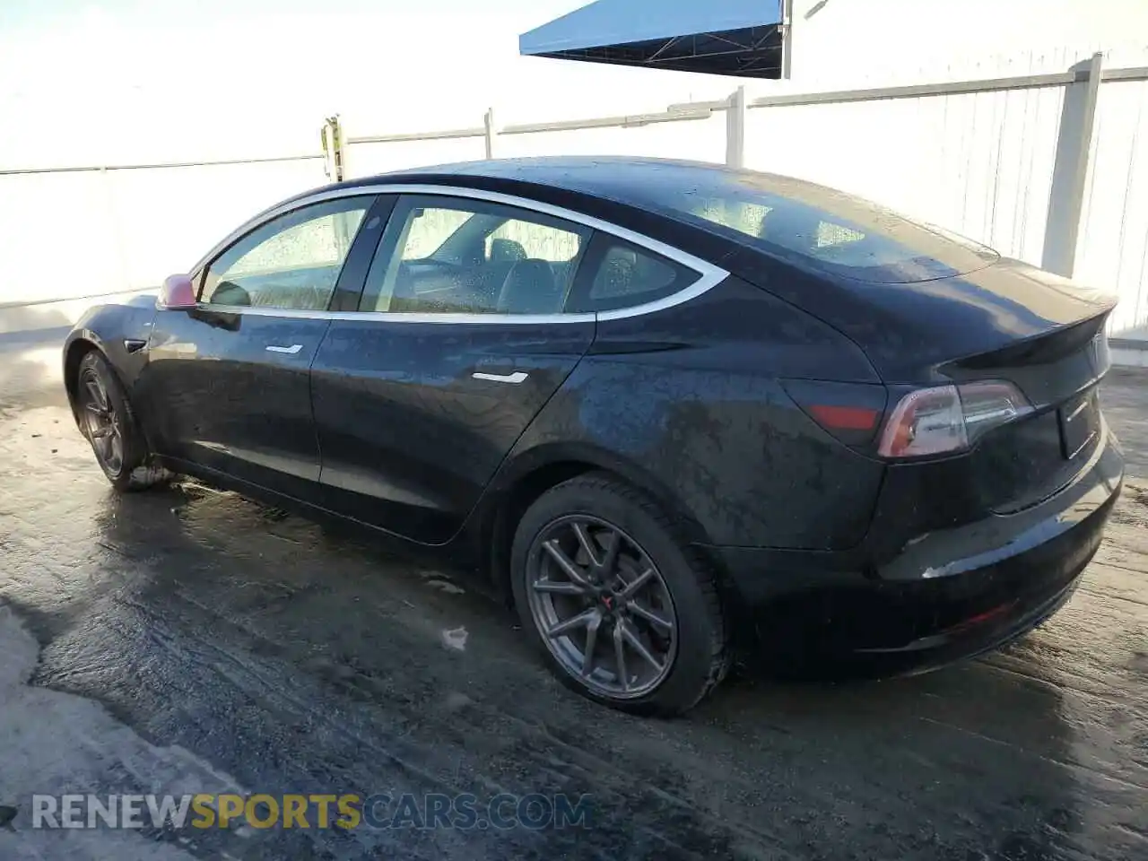 2 Photograph of a damaged car 5YJ3E1EA3LF784699 TESLA MODEL 3 2020