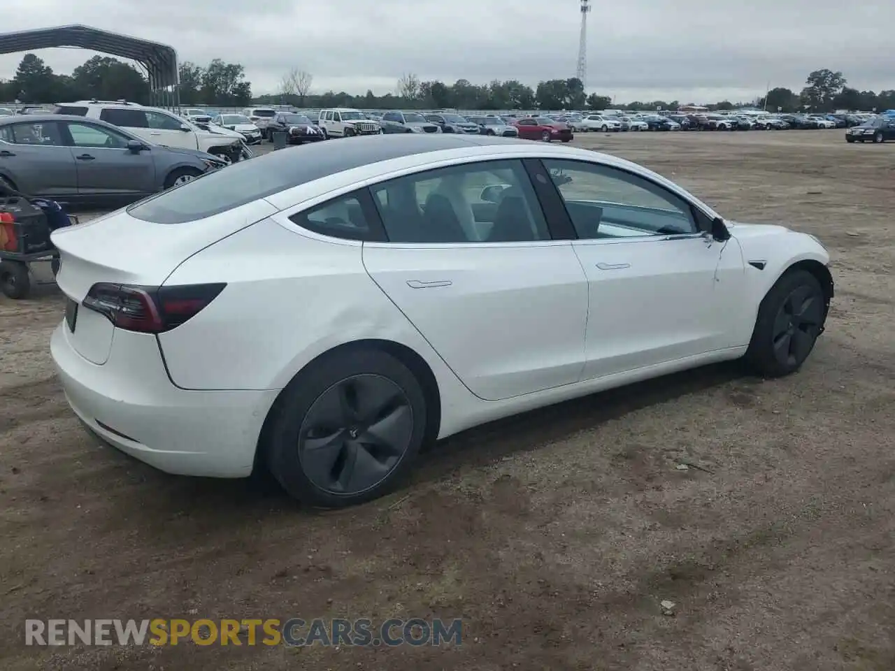 3 Photograph of a damaged car 5YJ3E1EA4LF591168 TESLA MODEL 3 2020